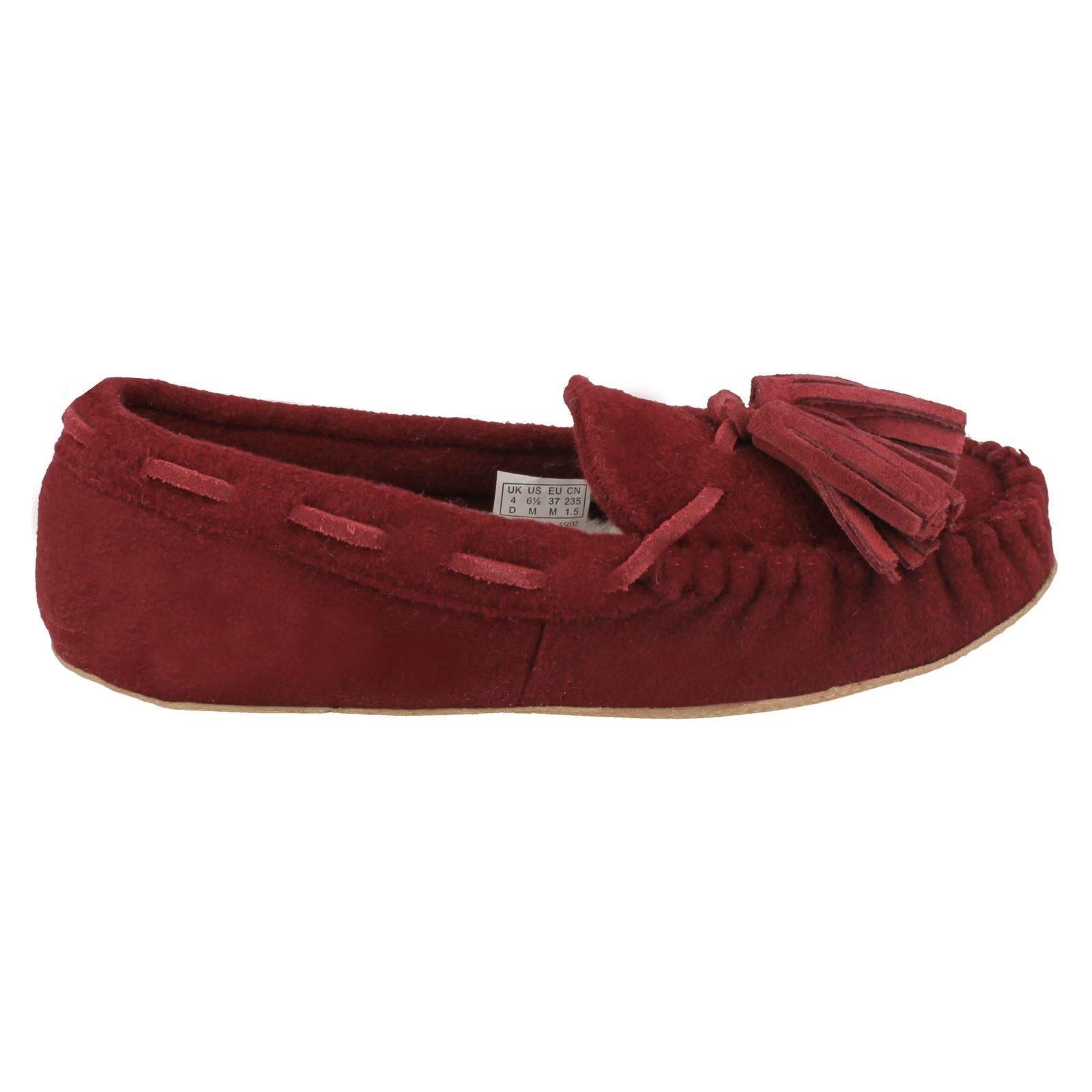 clarks cozily snug slippers
