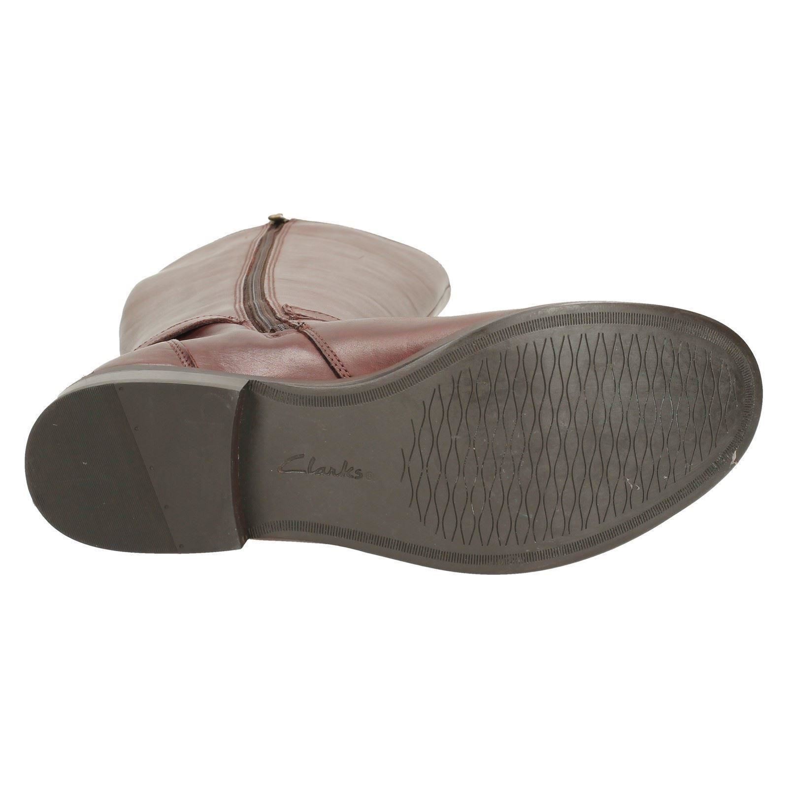 clarks pita vienna boots