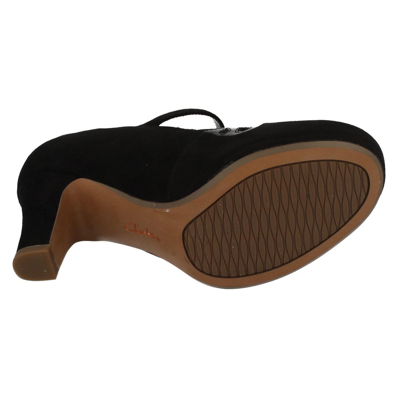 Damas Clarks Zapatos Zapatos Clarks inteligentes música de coro de a9ad4d Damas Clarks Zapatos Zapatos Clarks inteligentes música de coro de a9ad4d