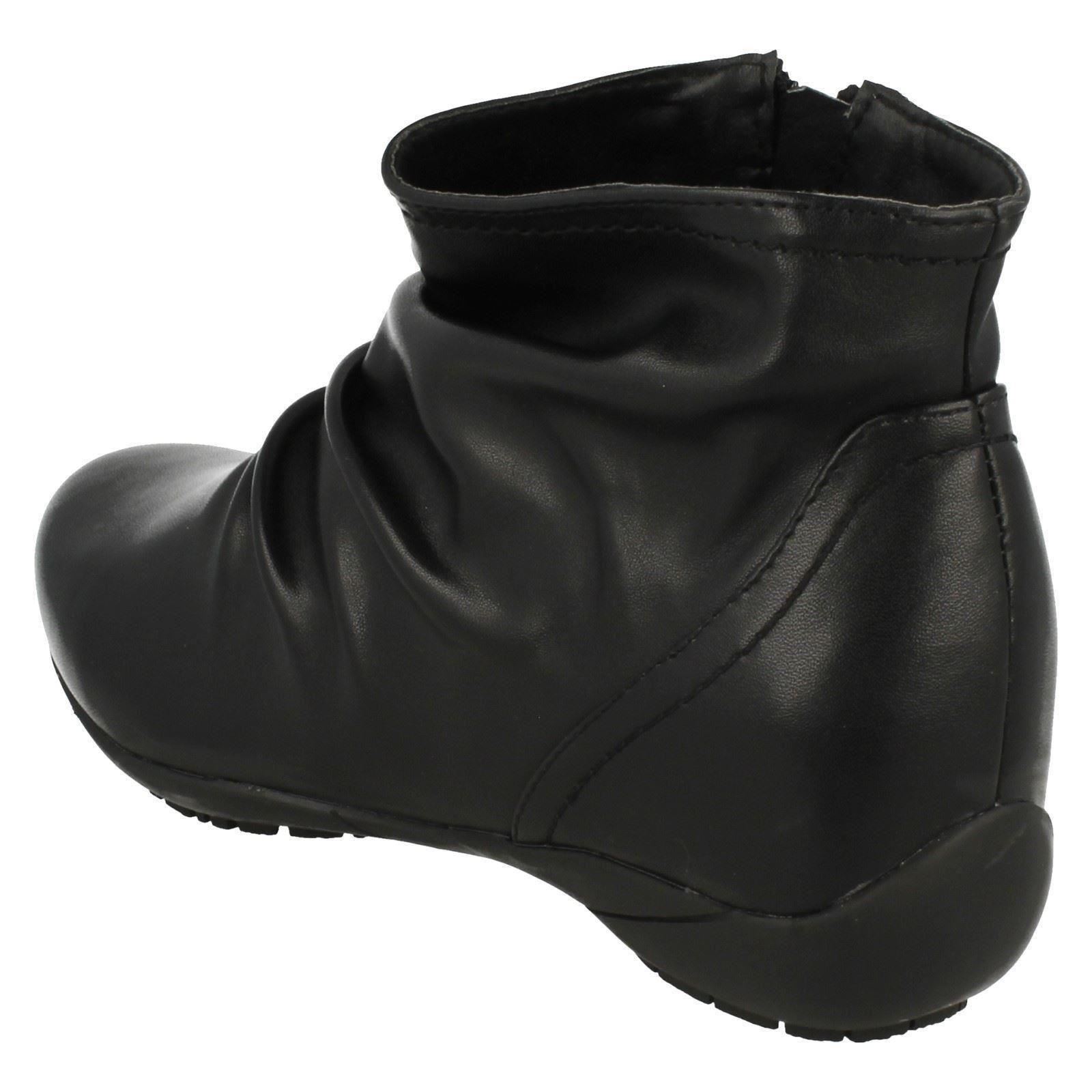 Ladies Down to Earth Casual Ankle Boots 'F5R0675' - Picture 4 of 19