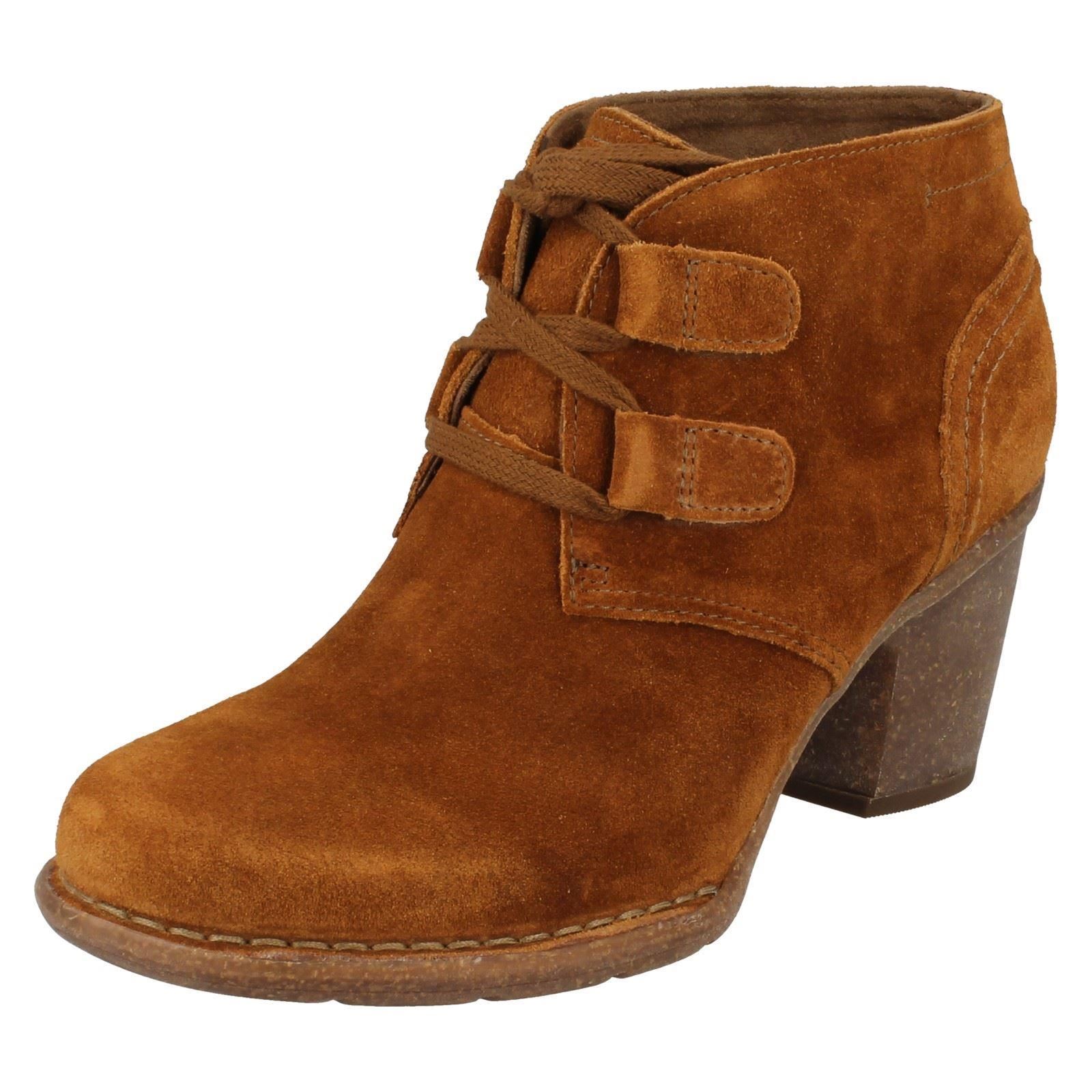 clarks carleta lyon ankle bootie