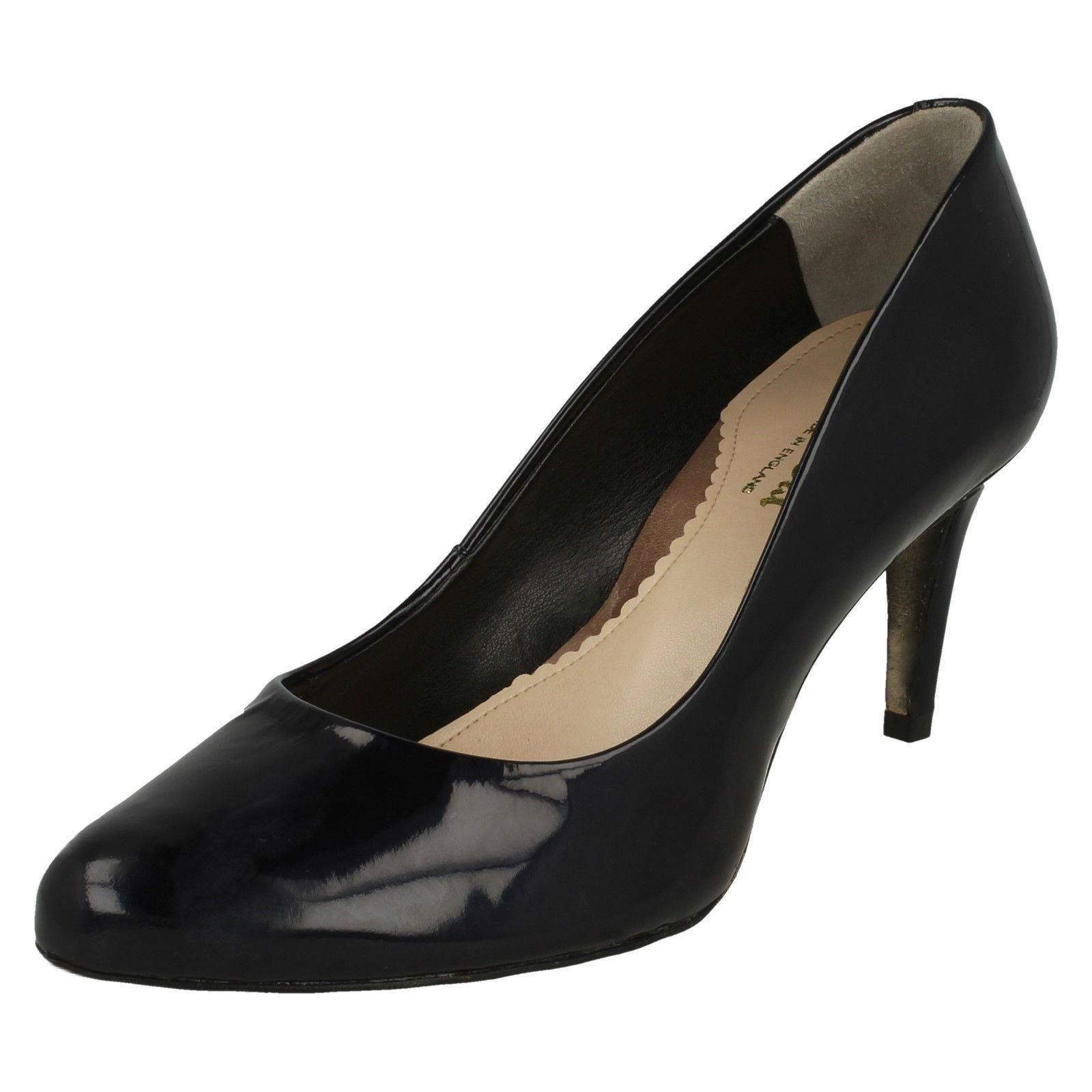 Smart Stiletto Court Shoes Albion II 