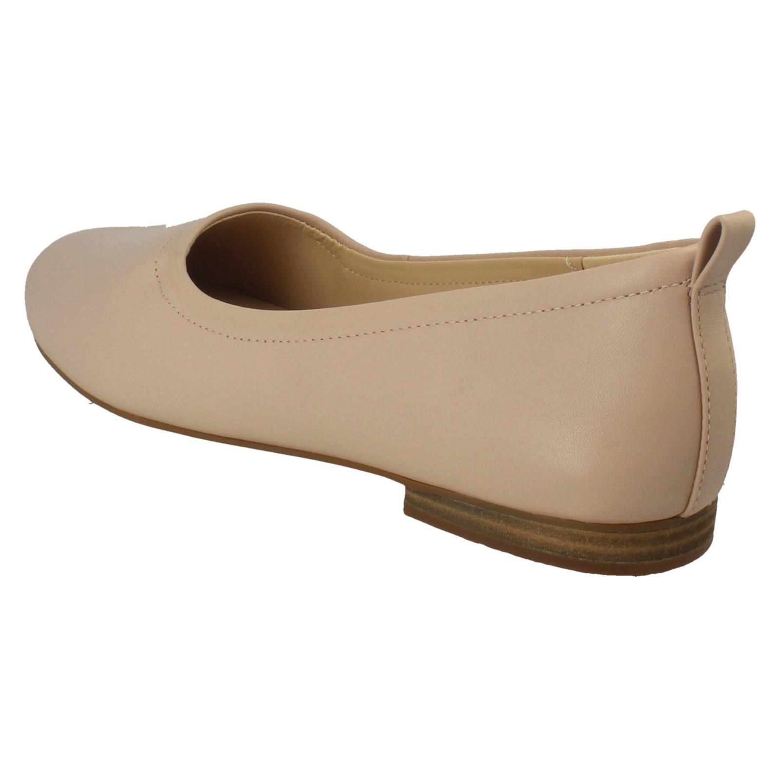 Bailarina sin cordones de cuero Laides Clarks zapatos planos inteligentes Fawna suaves *Fawna suaves* - Imagen 4 de 19