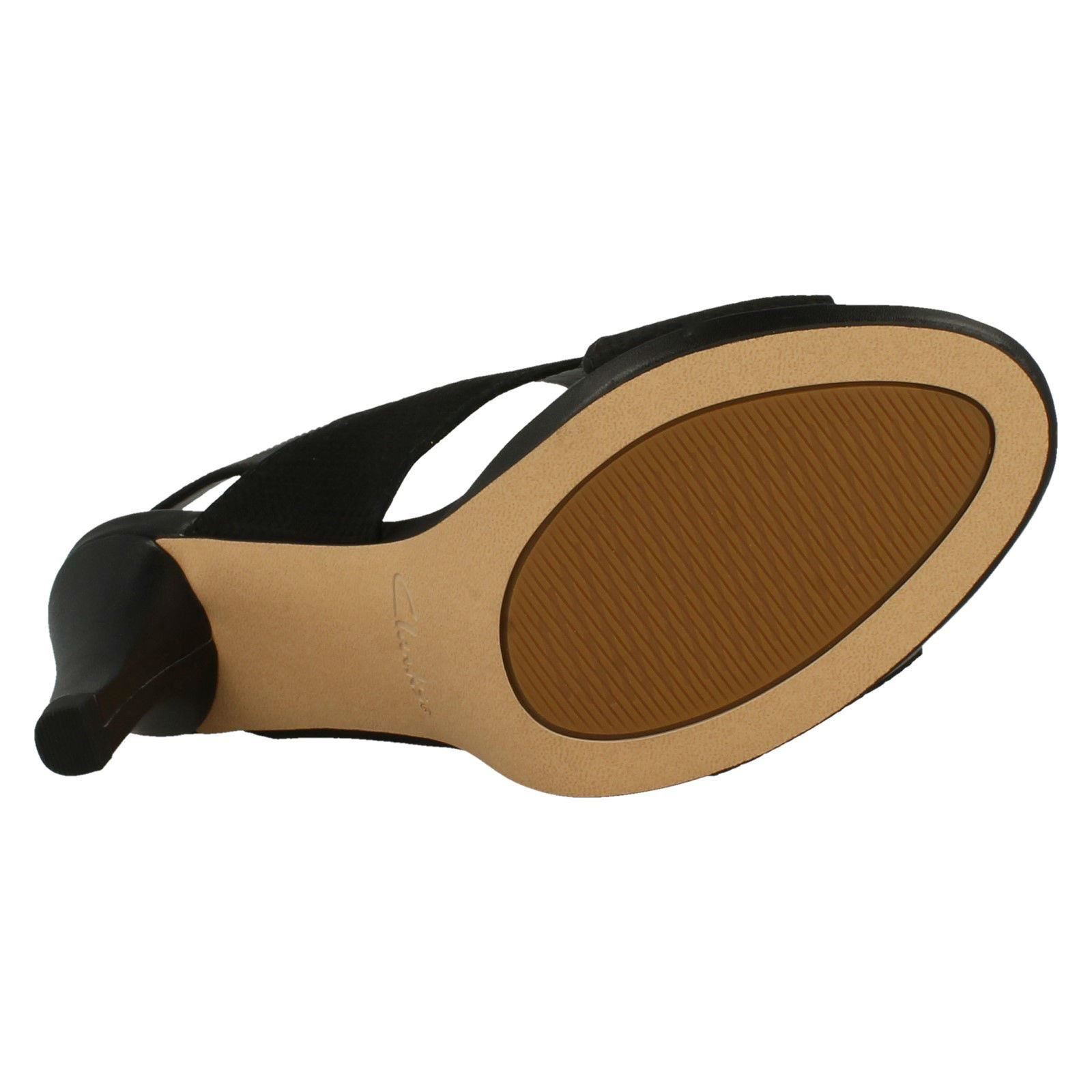 Sandales Clarks Femme Dalia Lotus à Talon Avec Bride Arrière - 100% Cuir - Neuf Avec Emballage