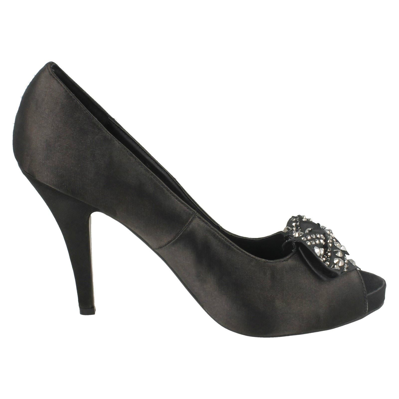 Tacones con punta de peep para dama - Imagen 10 de 28
