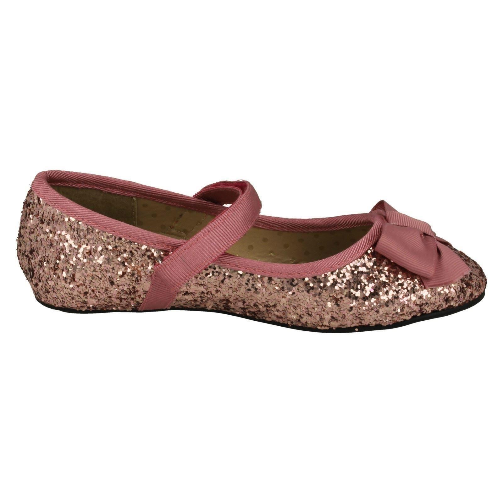 Scarpe Per Bambina Nel Negozio - Foto 7