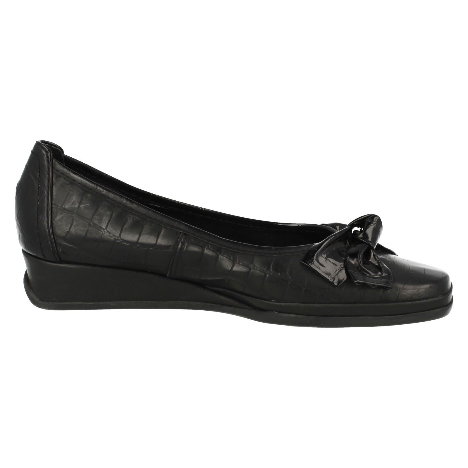 Zapatos de tacón de cuña pequeños Van-Dal para dama Barbados II - Imagen 16 de 28