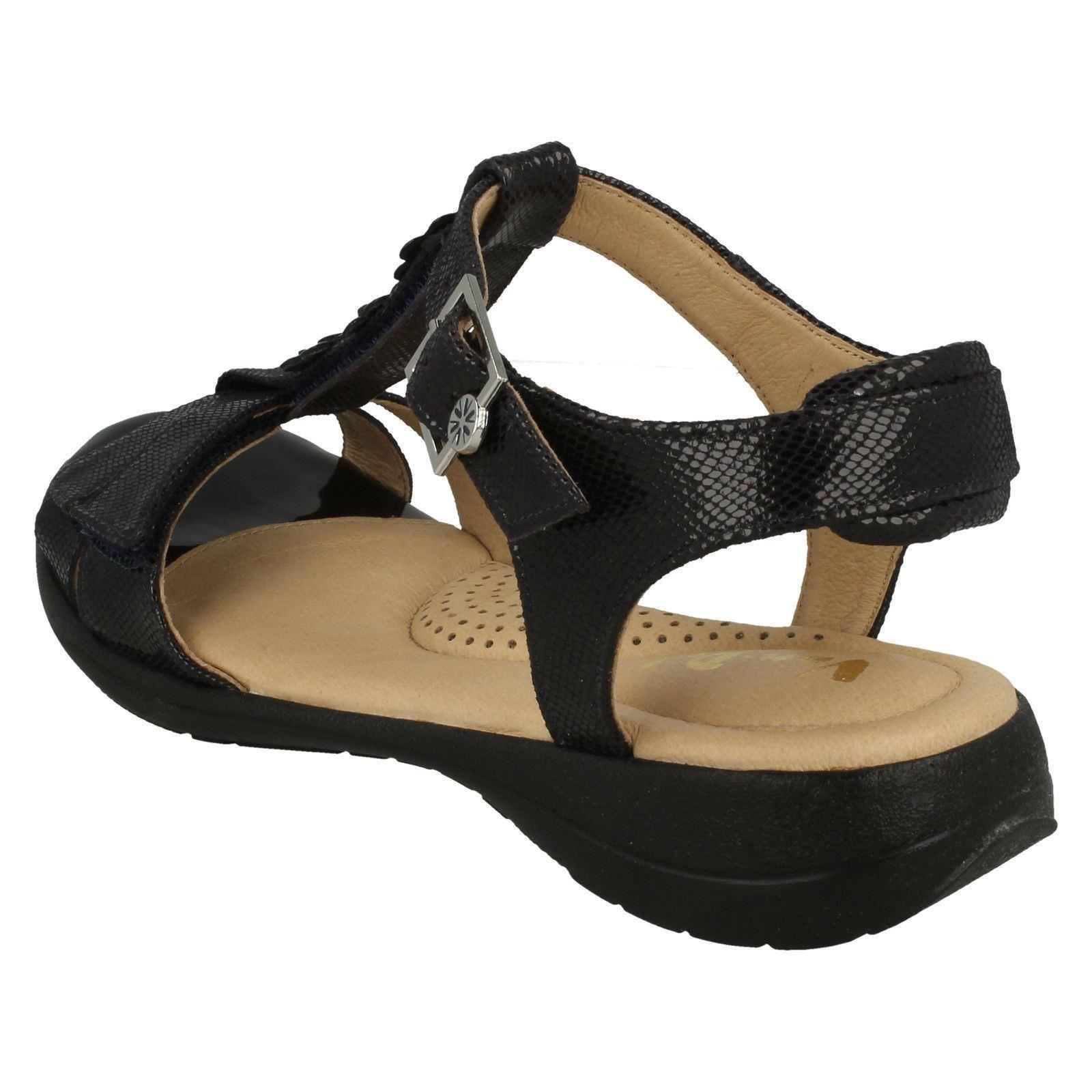 Ladies Van Dal Fiore Fiore Fiore Dettaglio Sandali Cinturino Morbido | A Basso Costo
c4bfb4 Ladies Van Dal Fiore Fiore Fiore Dettaglio Sandali Cinturino Morbido | A Basso Costo
c4bfb4