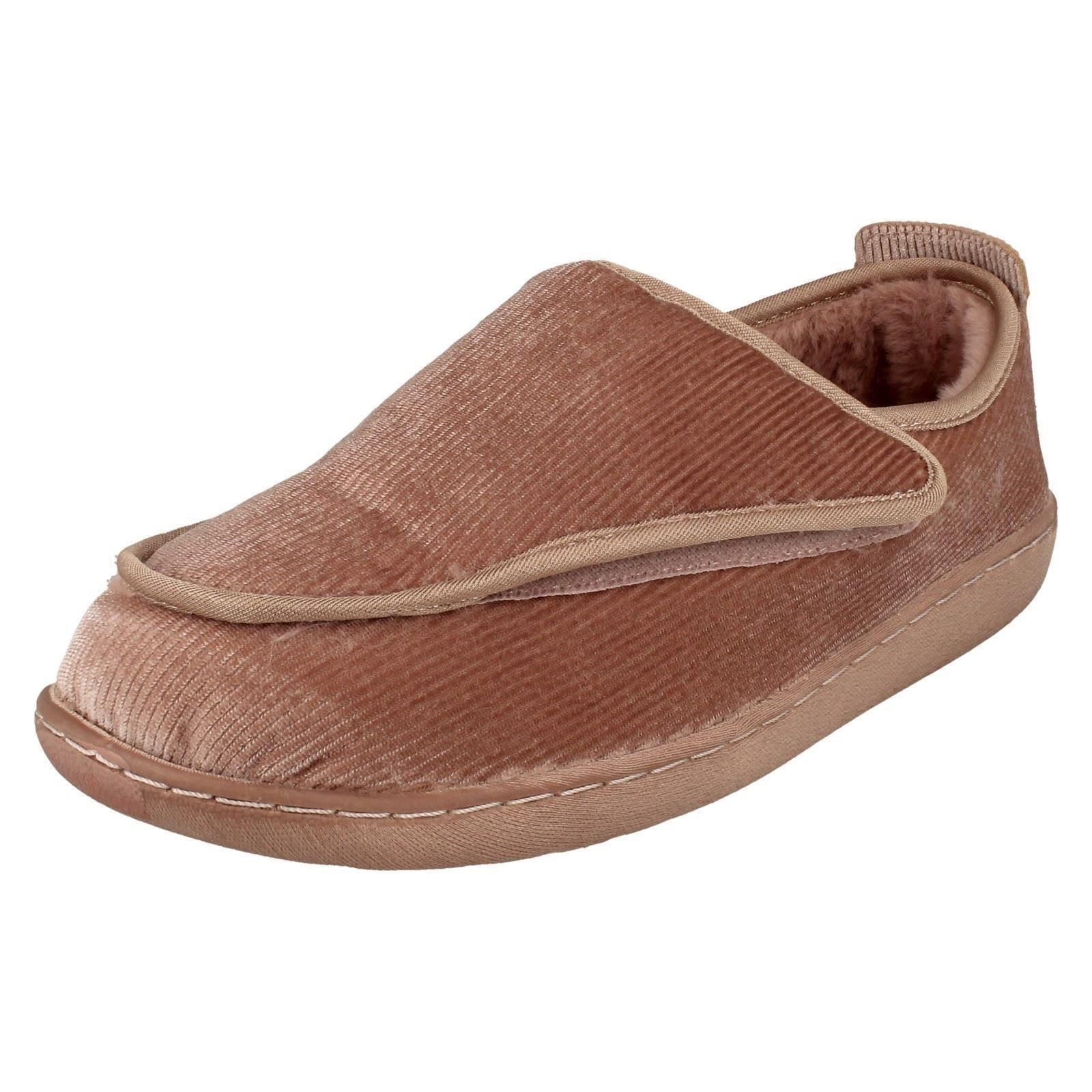 "Pantuflas detalladas con cable para damas Clarks ""Hogar Comfort""" - Imagen 11 de 19