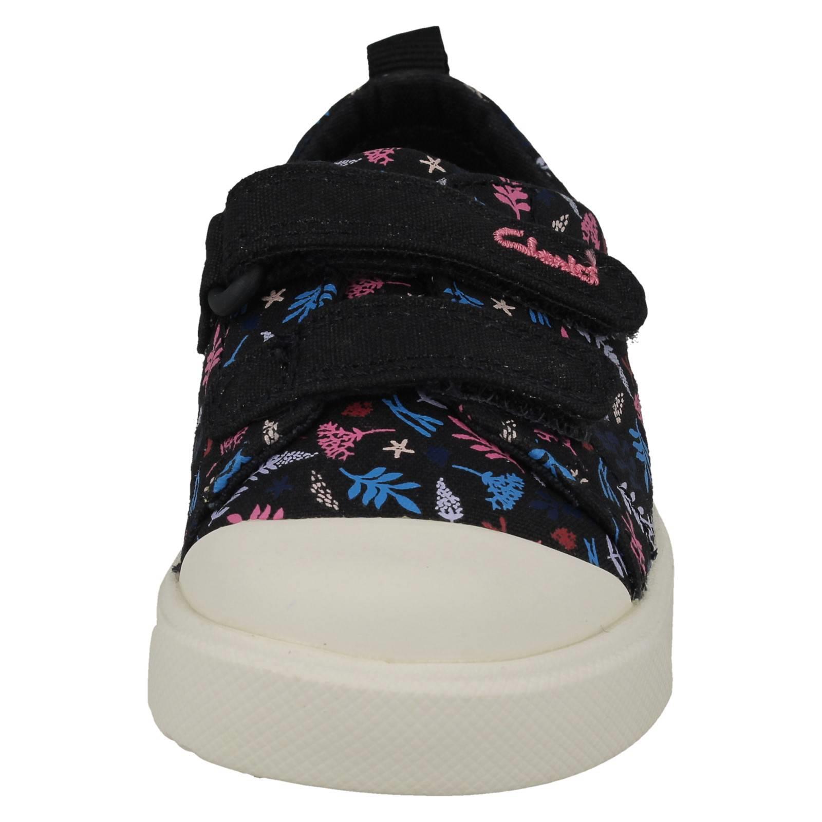 Leichte Canvas-Schuhe mit Clarks-Muster und Details für Kinder *City Bright* - Bild 63 von 64
