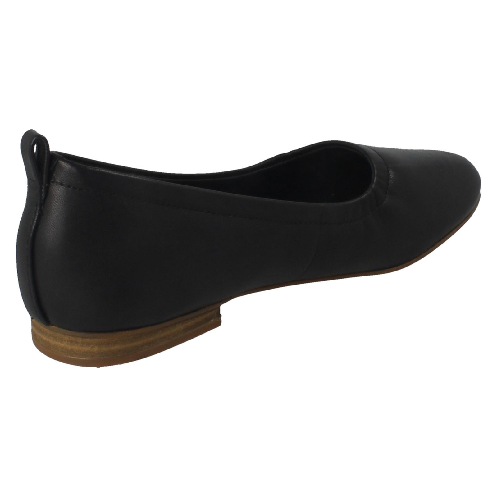 Bailarina sin cordones de cuero Laides Clarks zapatos planos inteligentes Fawna suaves *Fawna suaves* - Imagen 15 de 19