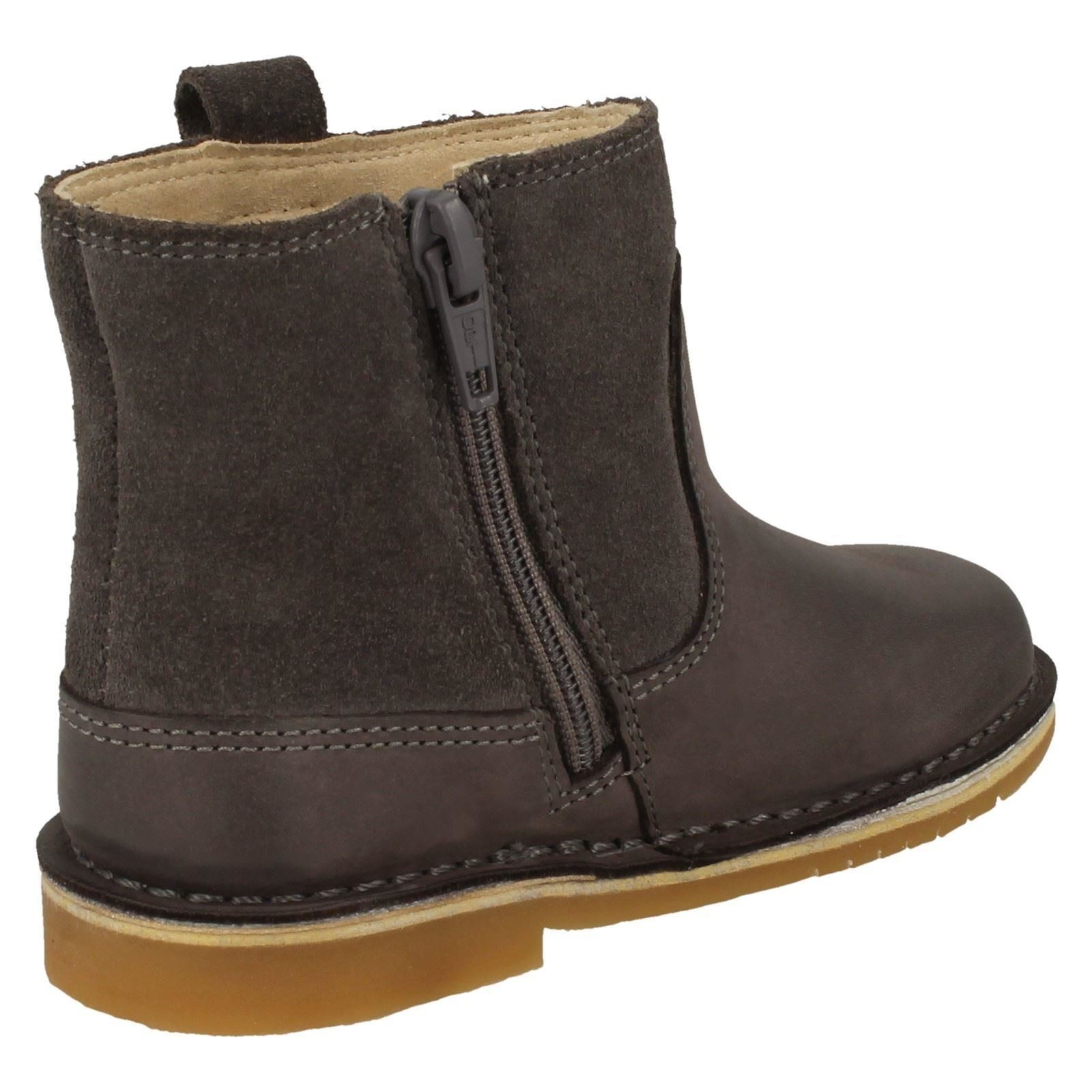 "Botas al tobillo detalladas de hoja de otoño para niñas Clarks ""Estilo cometa T"" - Imagen 10 de 19