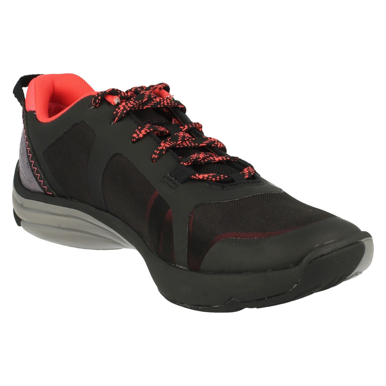 clarks wave walk womens trainers
