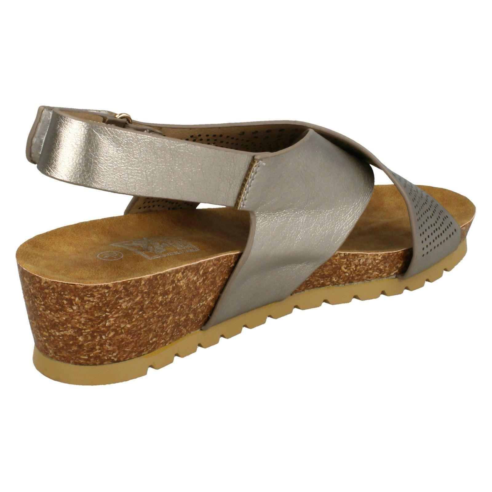 Ladies Down To Earth Mid Wedge X Strap *Sandals* - Picture 9 of 19