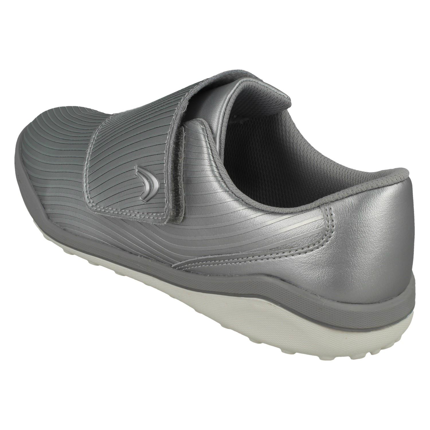 Boys Clarks Washable Hook & Loop Trainers Circuit Swift - Picture 27 of 28