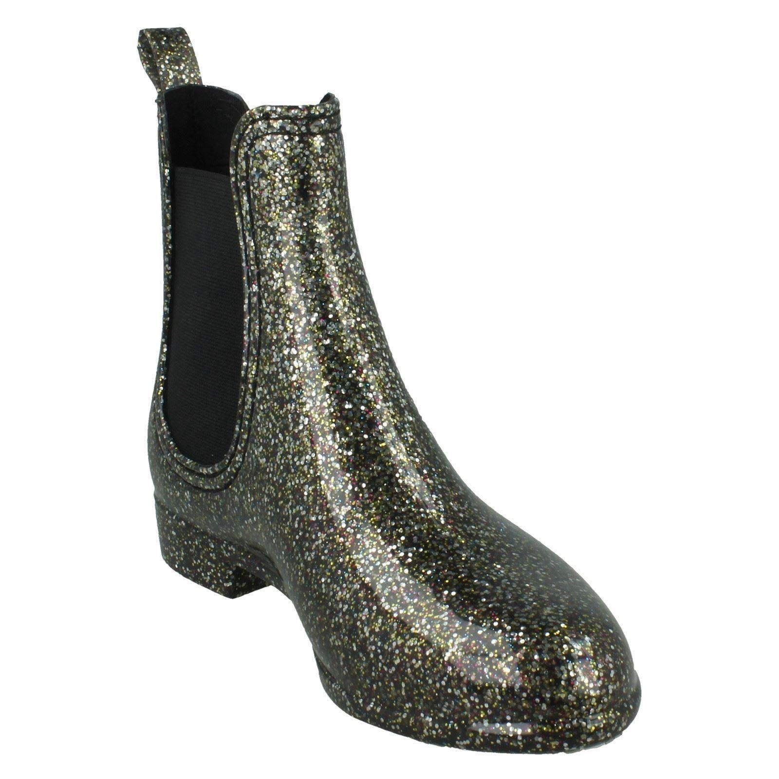 Wellingtons de tobillo con brillo para dama - Imagen 8 de 10