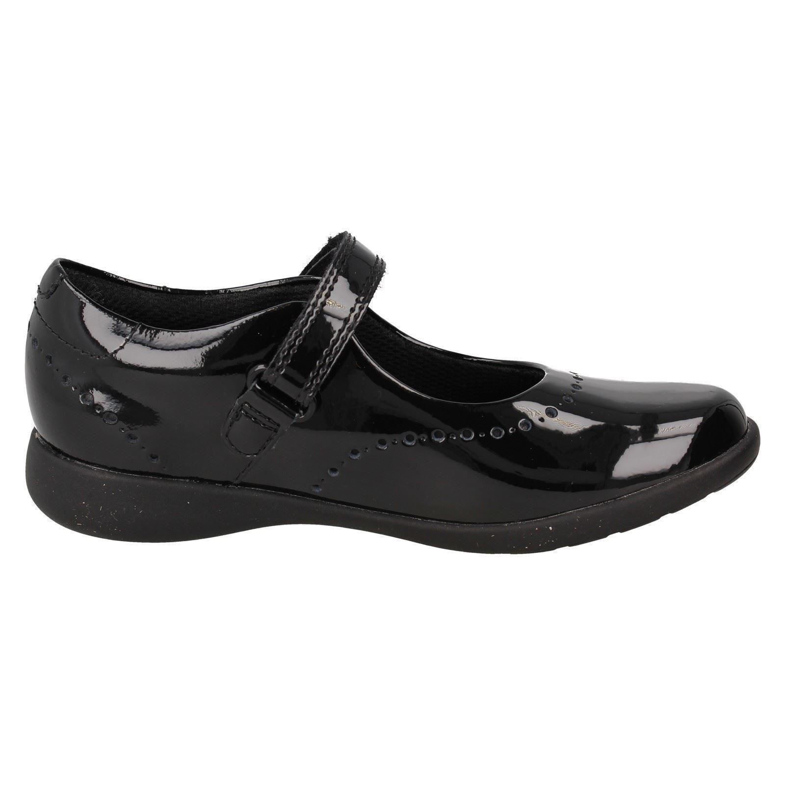 Zapatos formales/escolares Clarks para niñas *Etch Craft* - Imagen 13 de 20