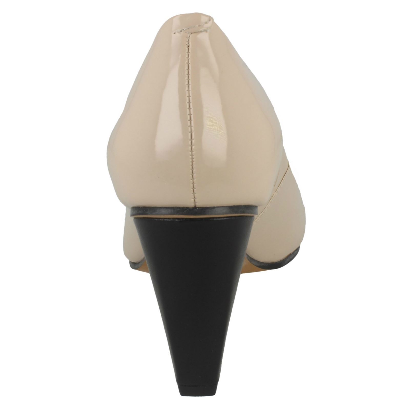 clarks demerara spice