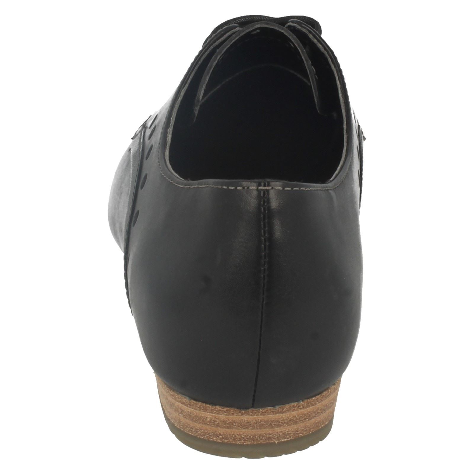 henderson lady clarks