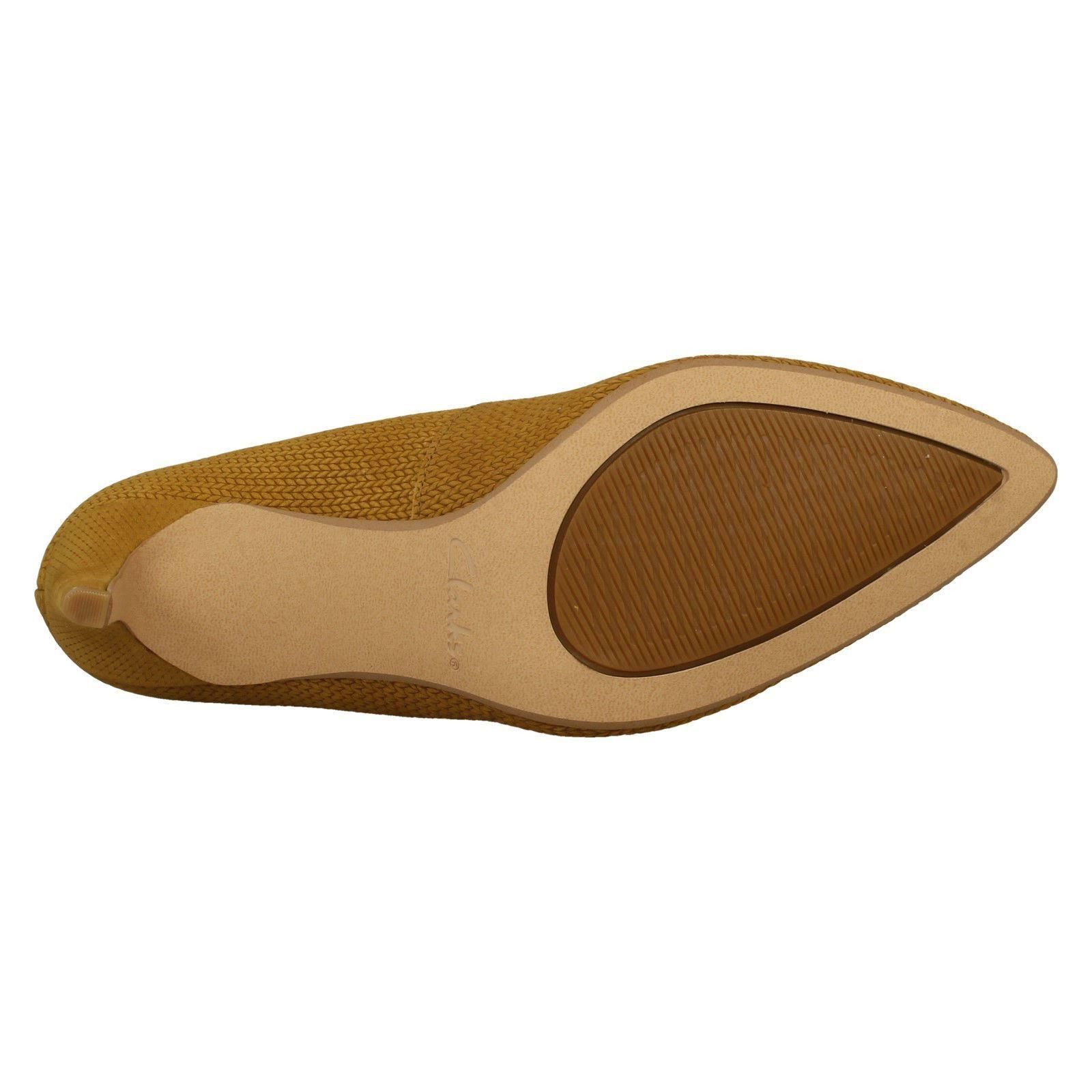 Damas Clarks Puntera Redondada Inteligentes Sin Cordones Cuero Corte Zapatos Laina Rae - Imagen 19 de 19