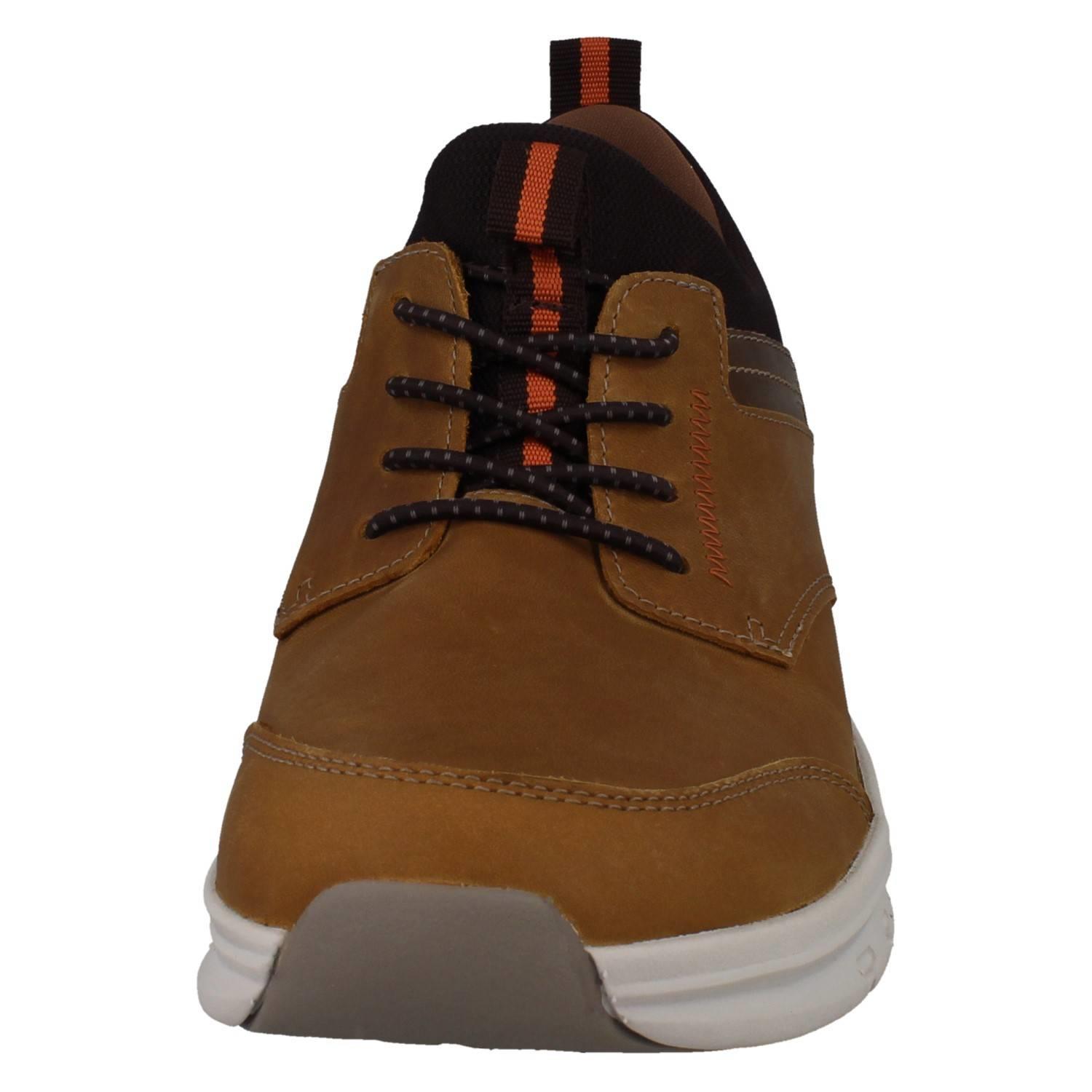 Men's Clarks Motion Tread Slip On Casual Waxy Leather Shoes Motion Trek EZ - Picture 9 of 19