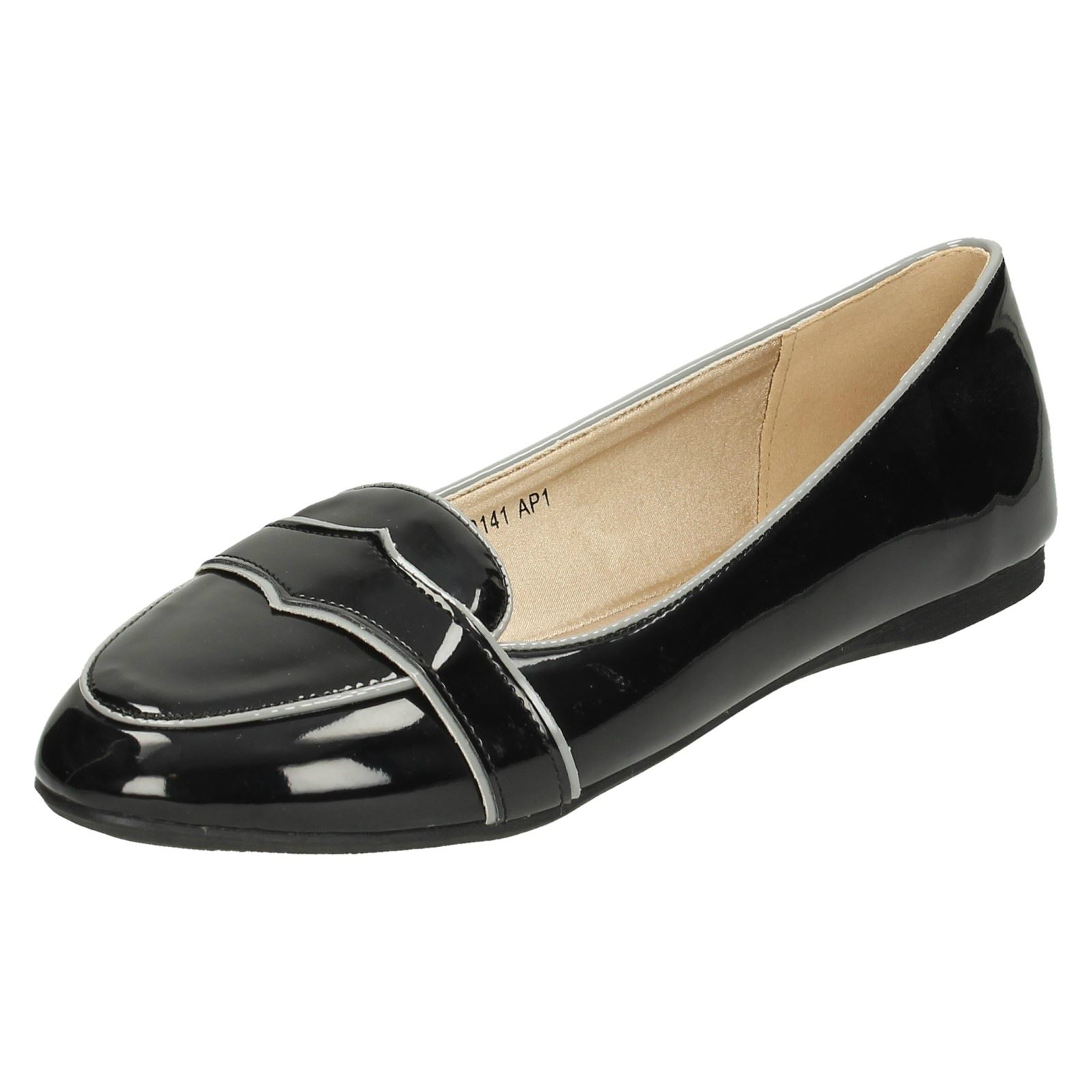 Ladies Spot On Patent Flat /'Casual Shoes/'