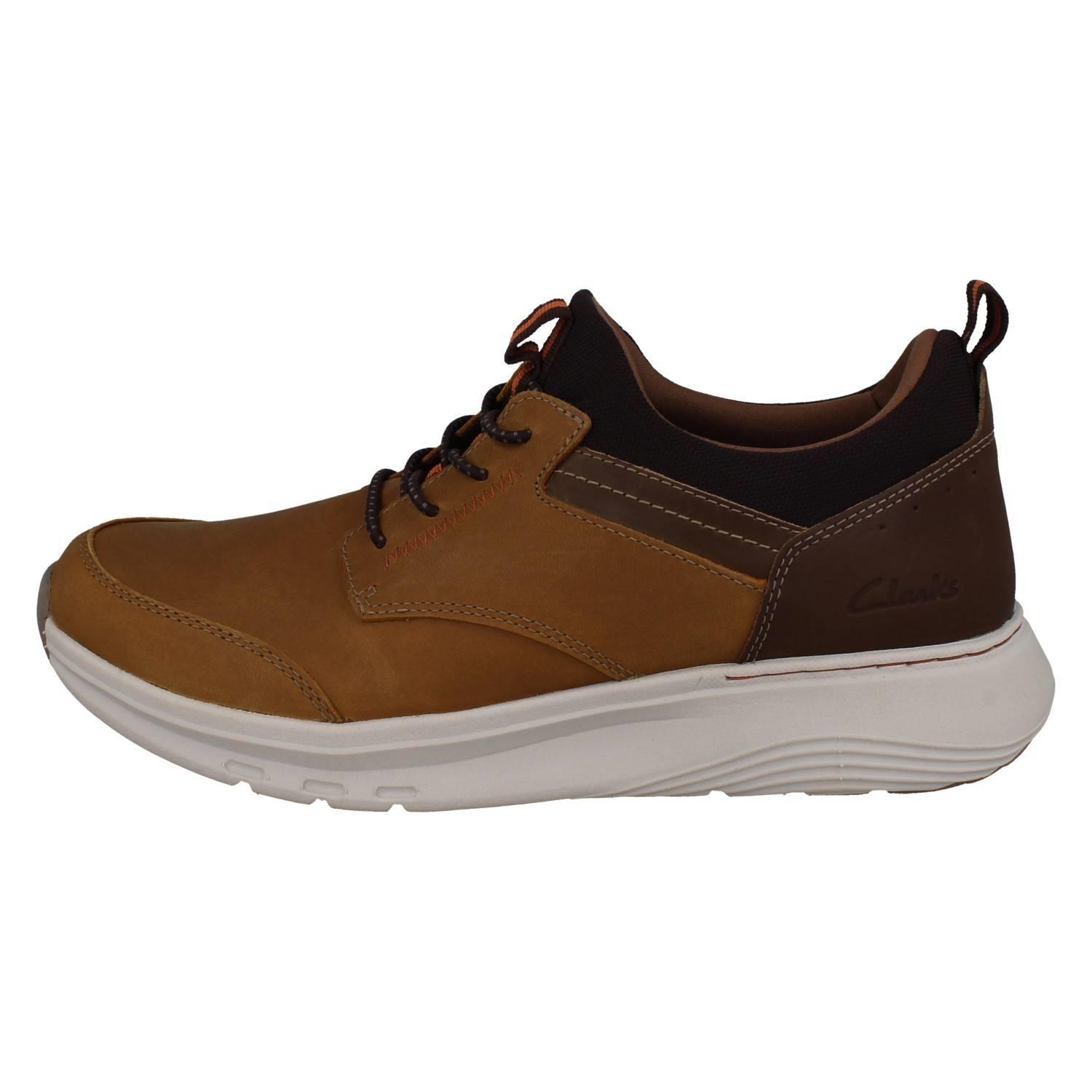 Men's Clarks Motion Tread Slip On Casual Waxy Leather Shoes Motion Trek EZ - Picture 3 of 19