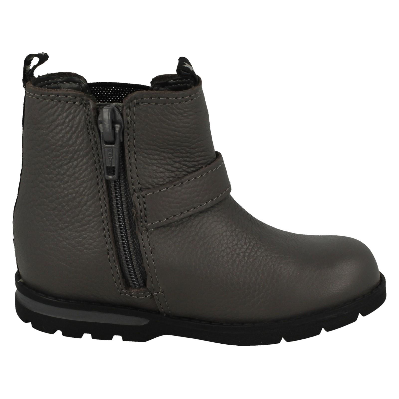 Girls Clarks Stylish Buckle Detailed Heeled Ankle Boots Dabi River T - Picture 16 of 19
