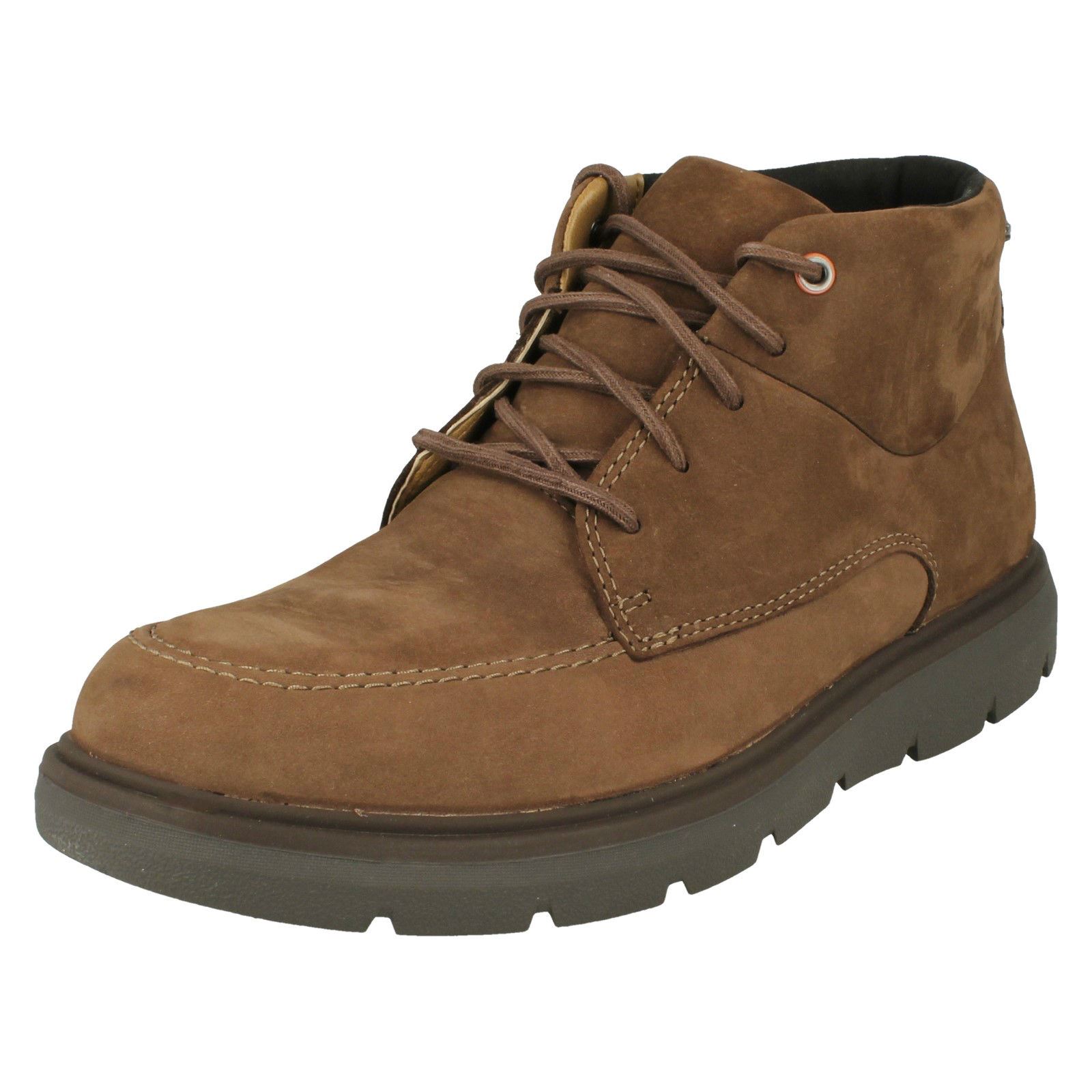 clarks mens nubuck boots