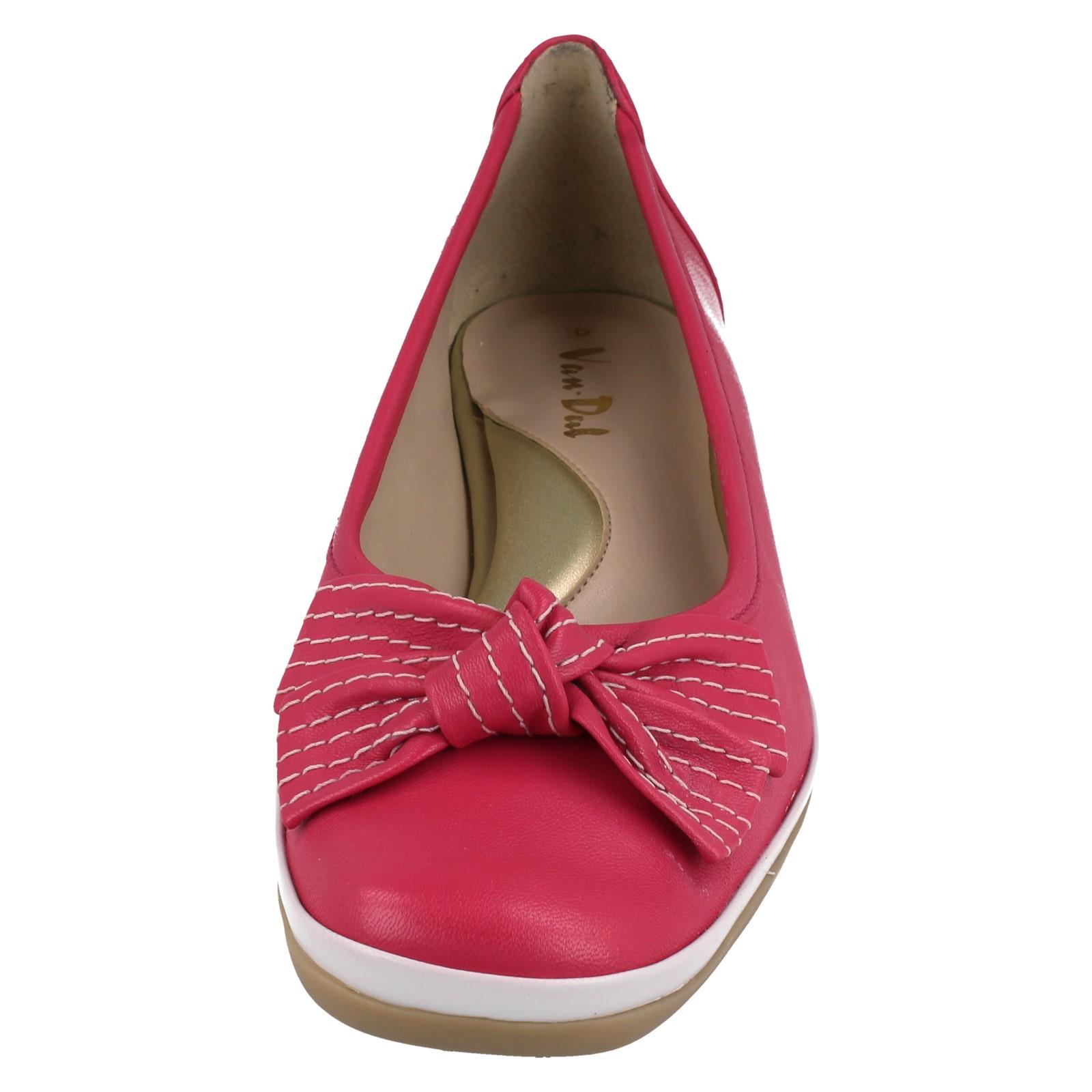 Zapato de tacón de cuña pequeño de cuero Van-Dal para dama Barbados II - Imagen 6 de 19