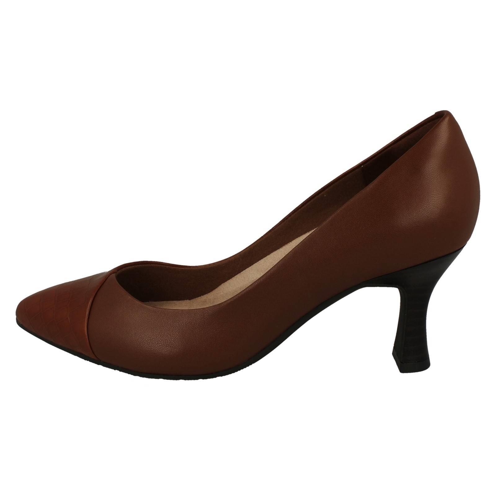 Womens Clarks Heeled Court Shoe Kataleyna Rose - Picture 10 of 10