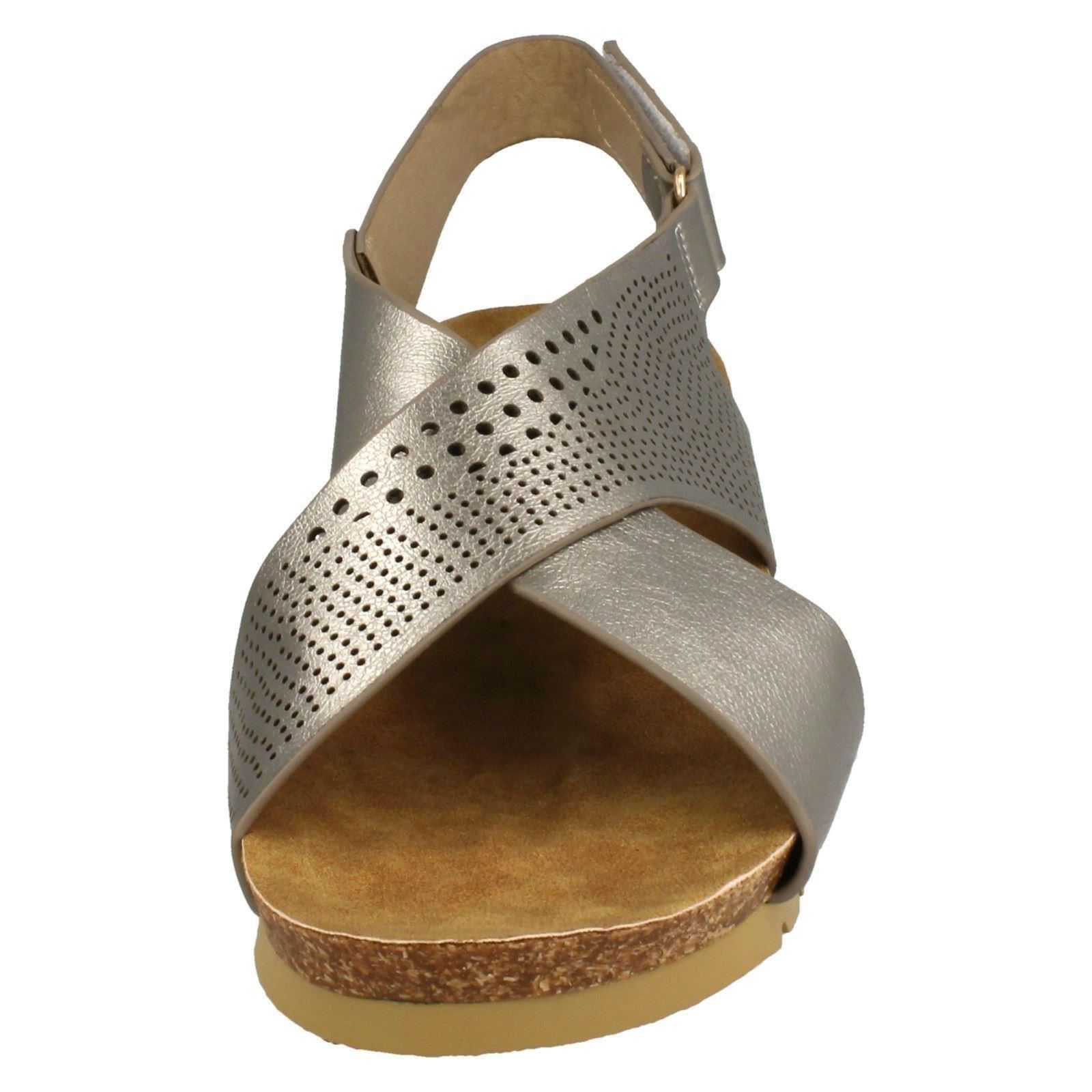 Ladies Down To Earth Mid Wedge X Strap *Sandals* - Picture 10 of 19