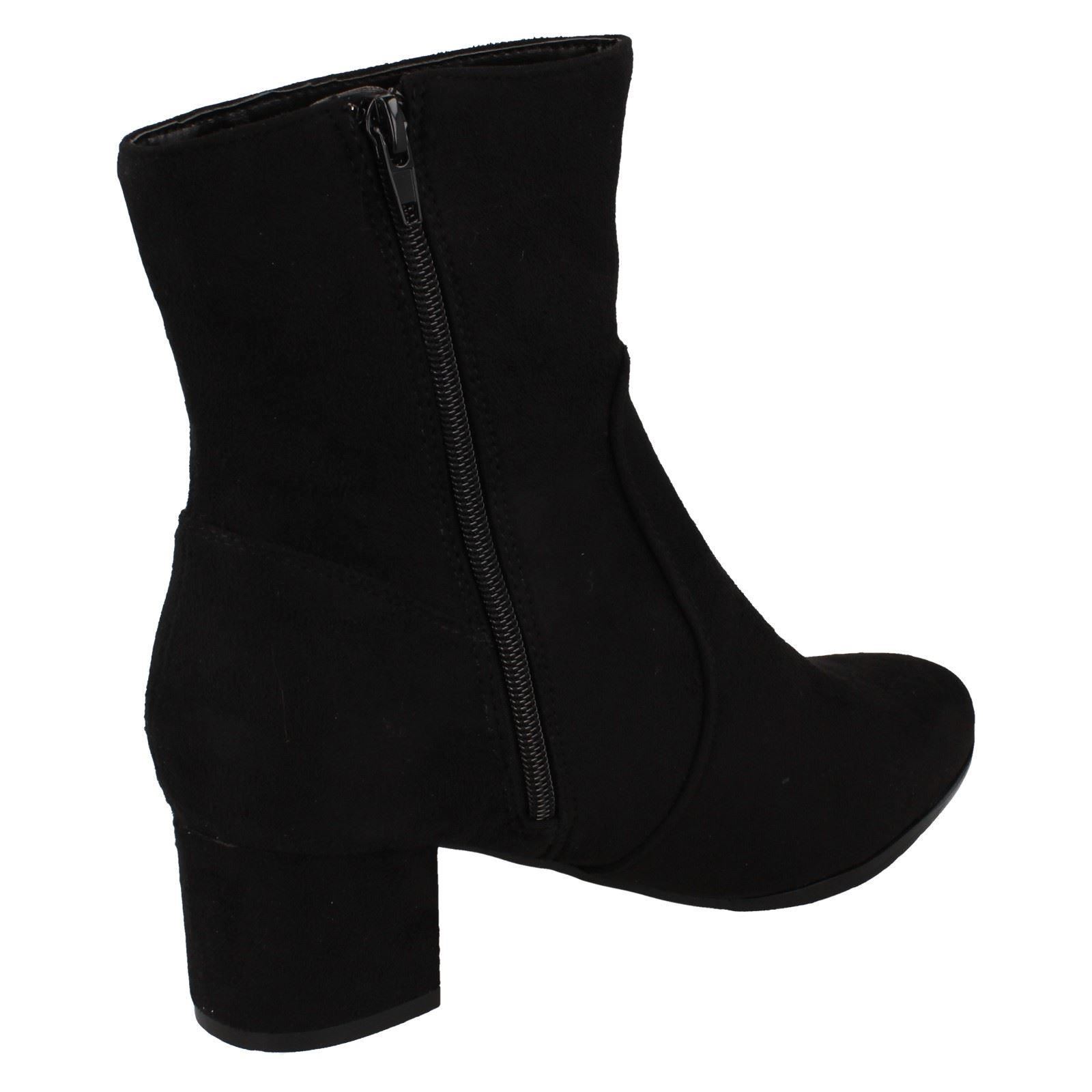 Botas al tobillo sintéticas informales con cremallera para dama F5R1086 - Imagen 6 de 10