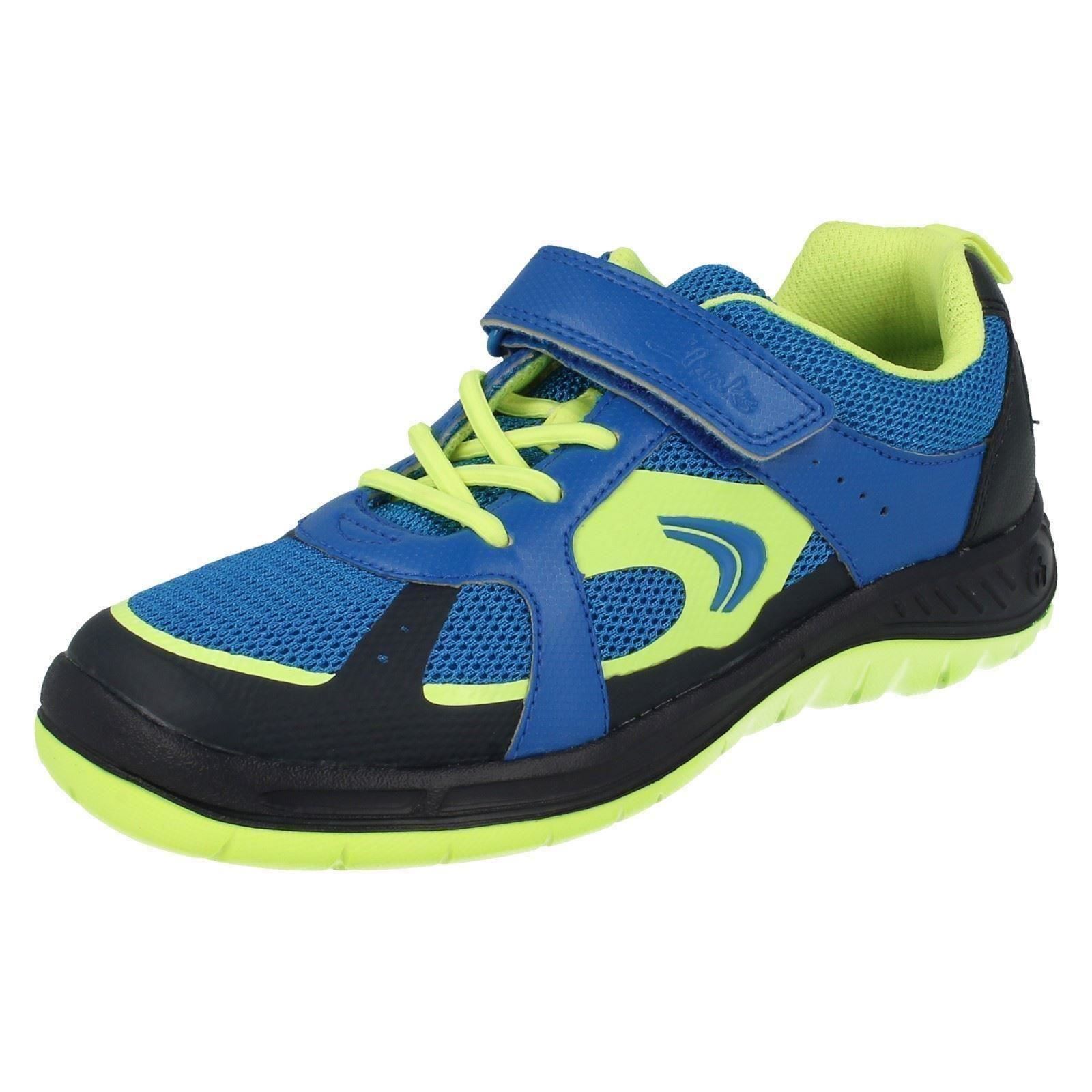 clarks infant trainers