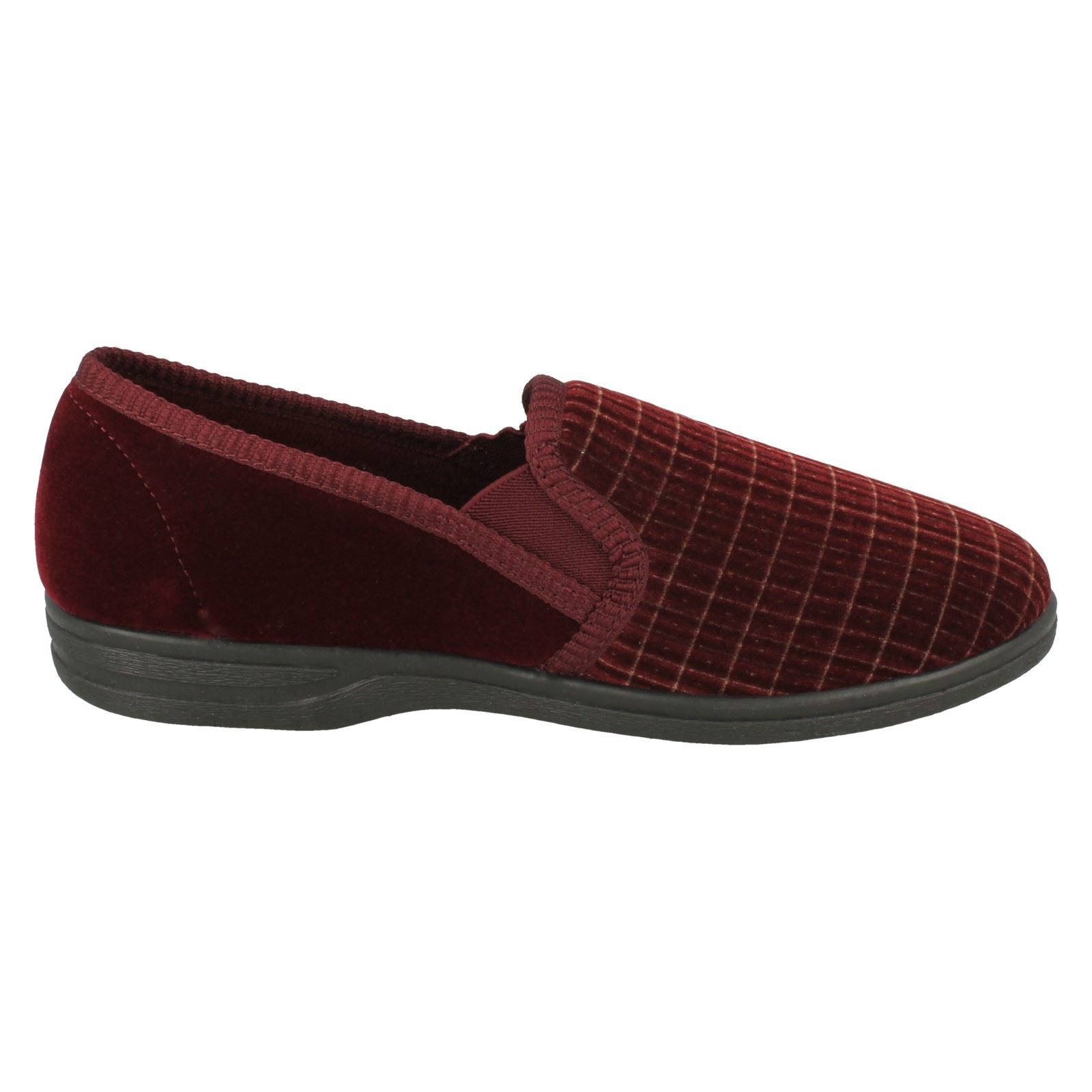Mens Slippers Checkered Pattern Full Slippers 'Ryan' - Picture 9 of 10