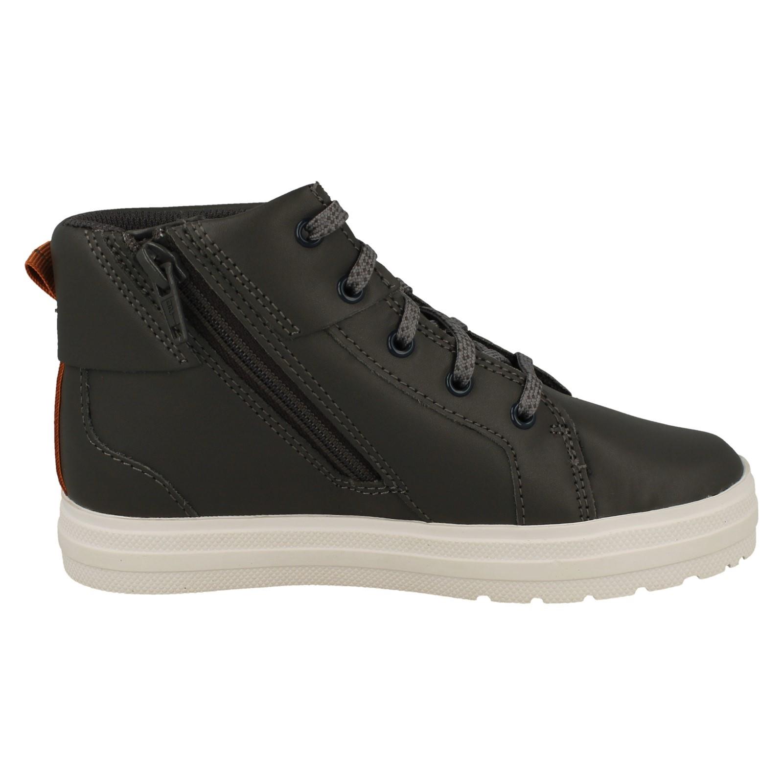 Botines informales Clarks de cuero con cremallera y cordones para niños Nova City - Imagen 7 de 28