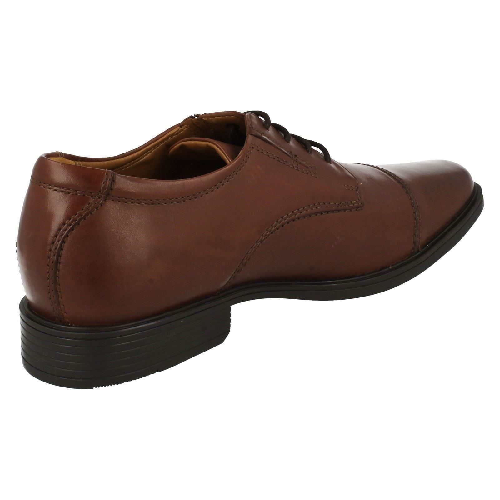 Da Uomo Clarks Lacci Formale Punta Rotonda Scarpe Di Pelle Pelle Di Tilden Cap a80b9d Da Uomo Clarks Lacci Formale Punta Rotonda Scarpe Di Pelle Pelle Di Tilden Cap a80b9d