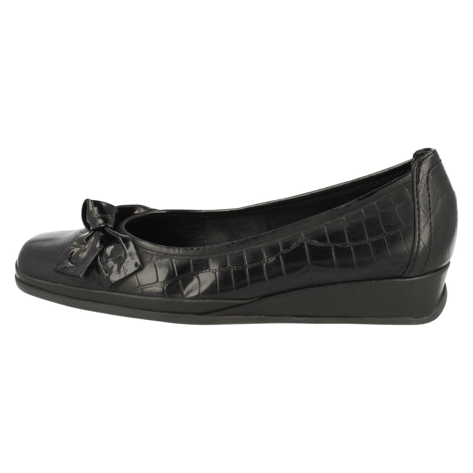 Zapatos de tacón de cuña pequeños Van-Dal para dama Barbados II - Imagen 12 de 28