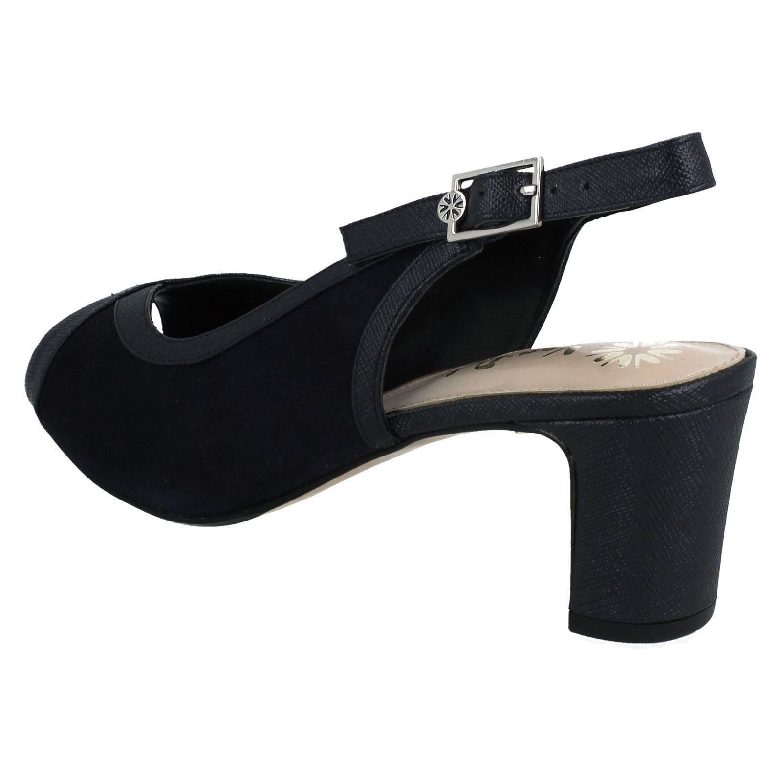 van dal shoes sandals