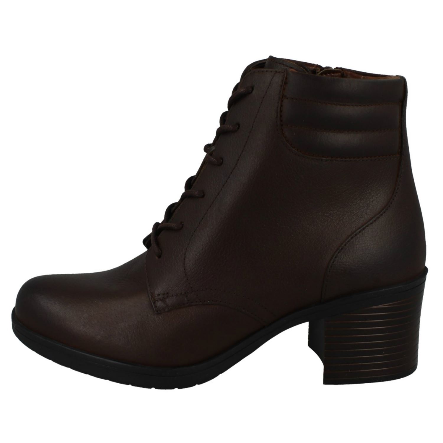 hollis jasmine bootie clarks