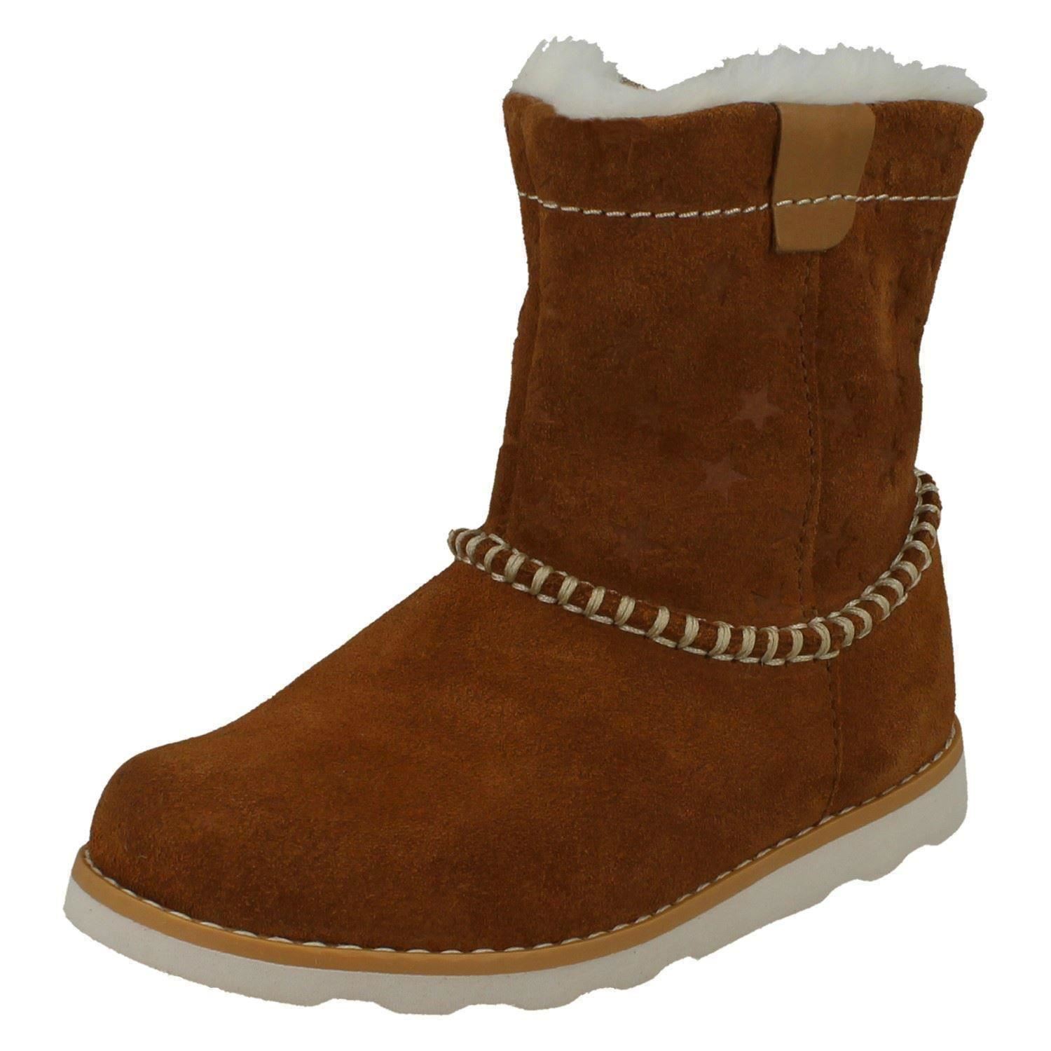 Niñas Clarks Informales con Cremallera Calentadas Botas Corona Piper - Imagen 20 de 28