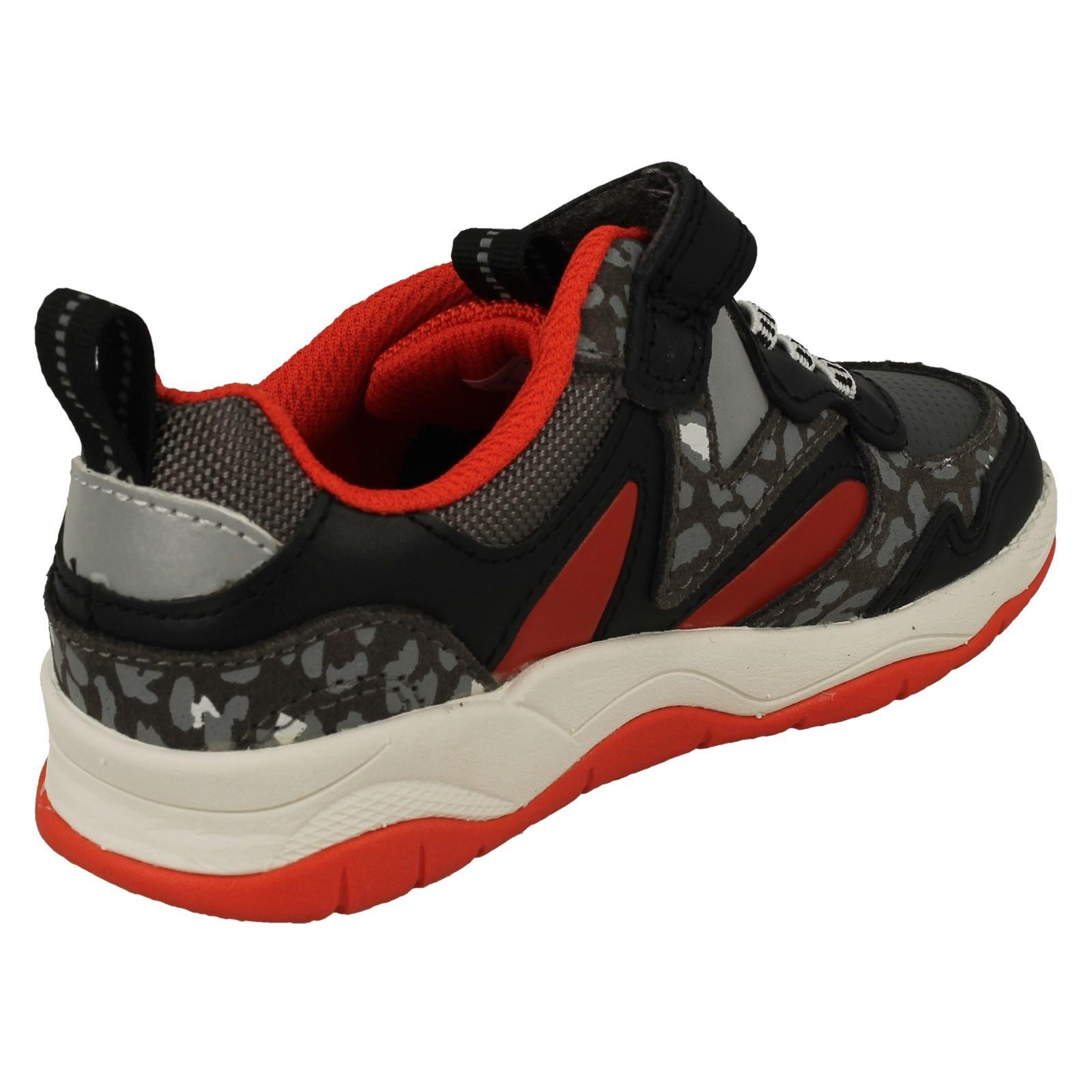 Childrens Clarks Stylish Big Cat Inspired Claw Detailed Trainers Clowder Run K - Picture 26 of 29
