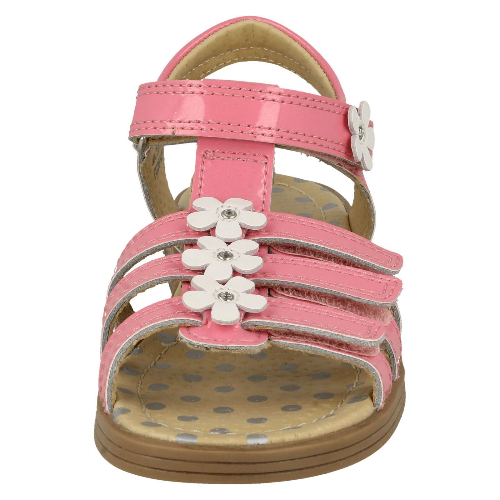 Girls Startrite Stylish Flower Detailed Sandals Picnic - Picture 7 of 19