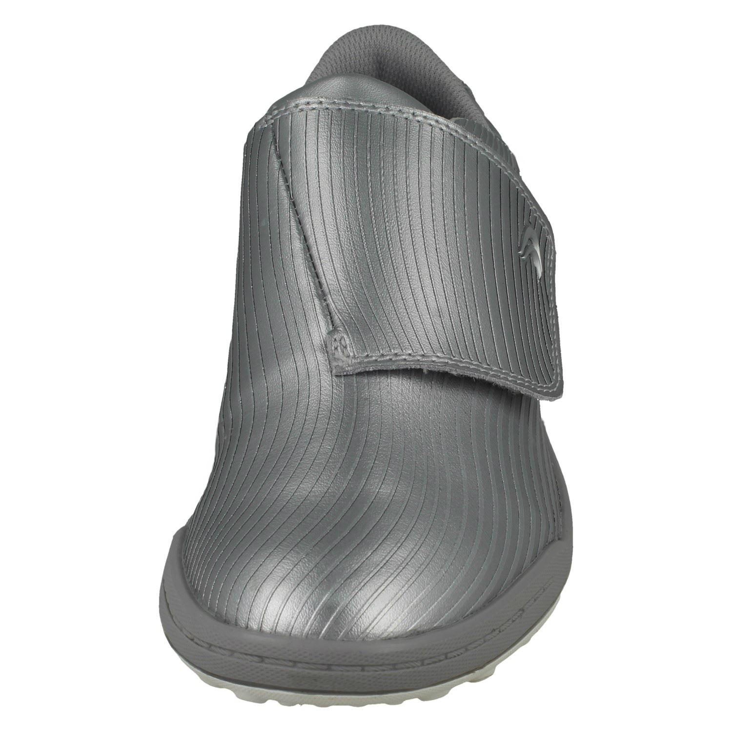 Boys Clarks Washable Hook & Loop Trainers Circuit Swift - Picture 22 of 28