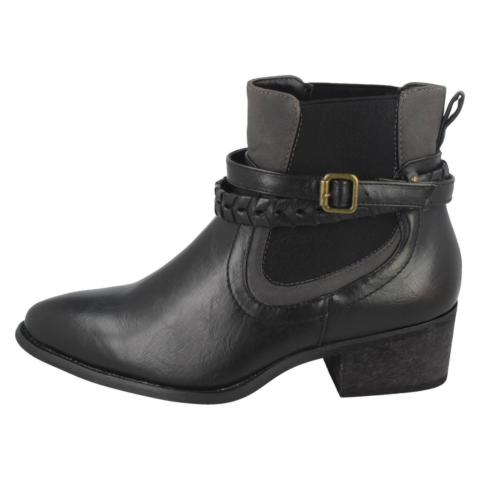 Ladies Down To Earth Heeled 'Ankle Boots' - Picture 3 of 19