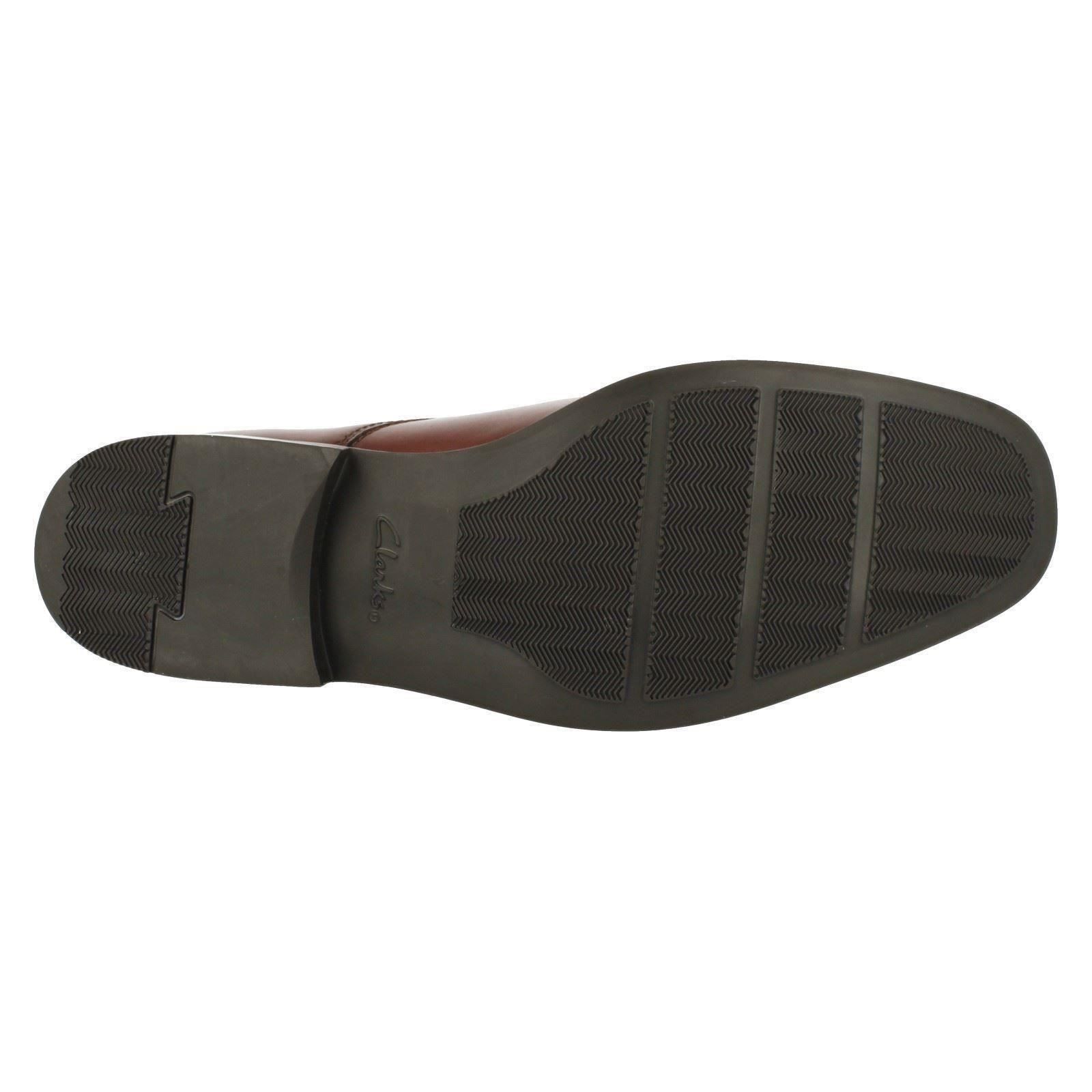 Da Uomo Clarks Lacci Formale Punta Rotonda Scarpe Di Pelle Pelle Di Tilden Cap a80b9d Da Uomo Clarks Lacci Formale Punta Rotonda Scarpe Di Pelle Pelle Di Tilden Cap a80b9d
