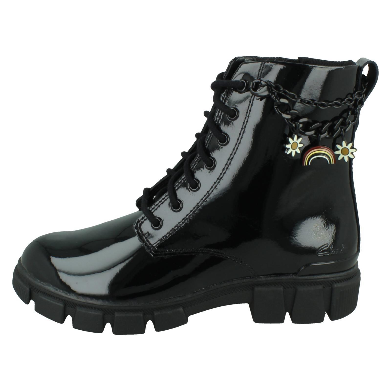 Girls Clarks Charm Detail Ankle Boots "Evyn Charm O" - Picture 3 of 19