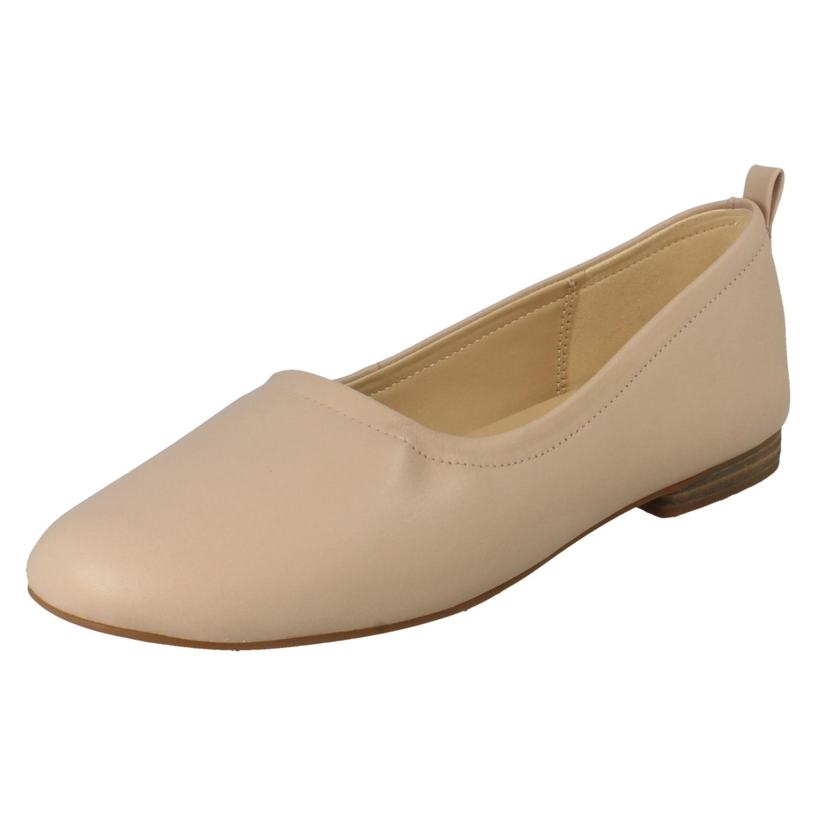 Bailarina sin cordones de cuero Laides Clarks zapatos planos inteligentes Fawna suaves *Fawna suaves* - Imagen 2 de 19