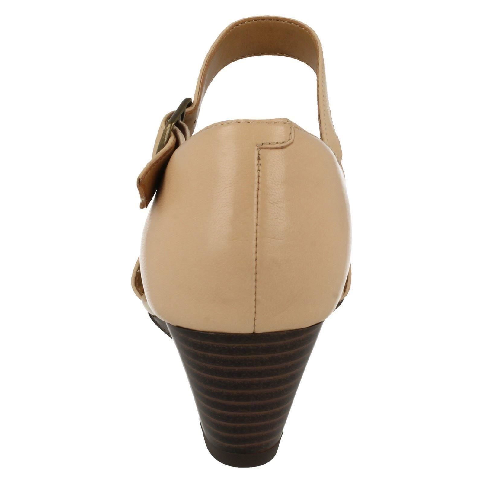 Damas Clarks Clarks Clarks Sandalias de cuña con inteligente-Brielle Drive e11d9f Damas Clarks Clarks Clarks Sandalias de cuña con inteligente-Brielle Drive e11d9f