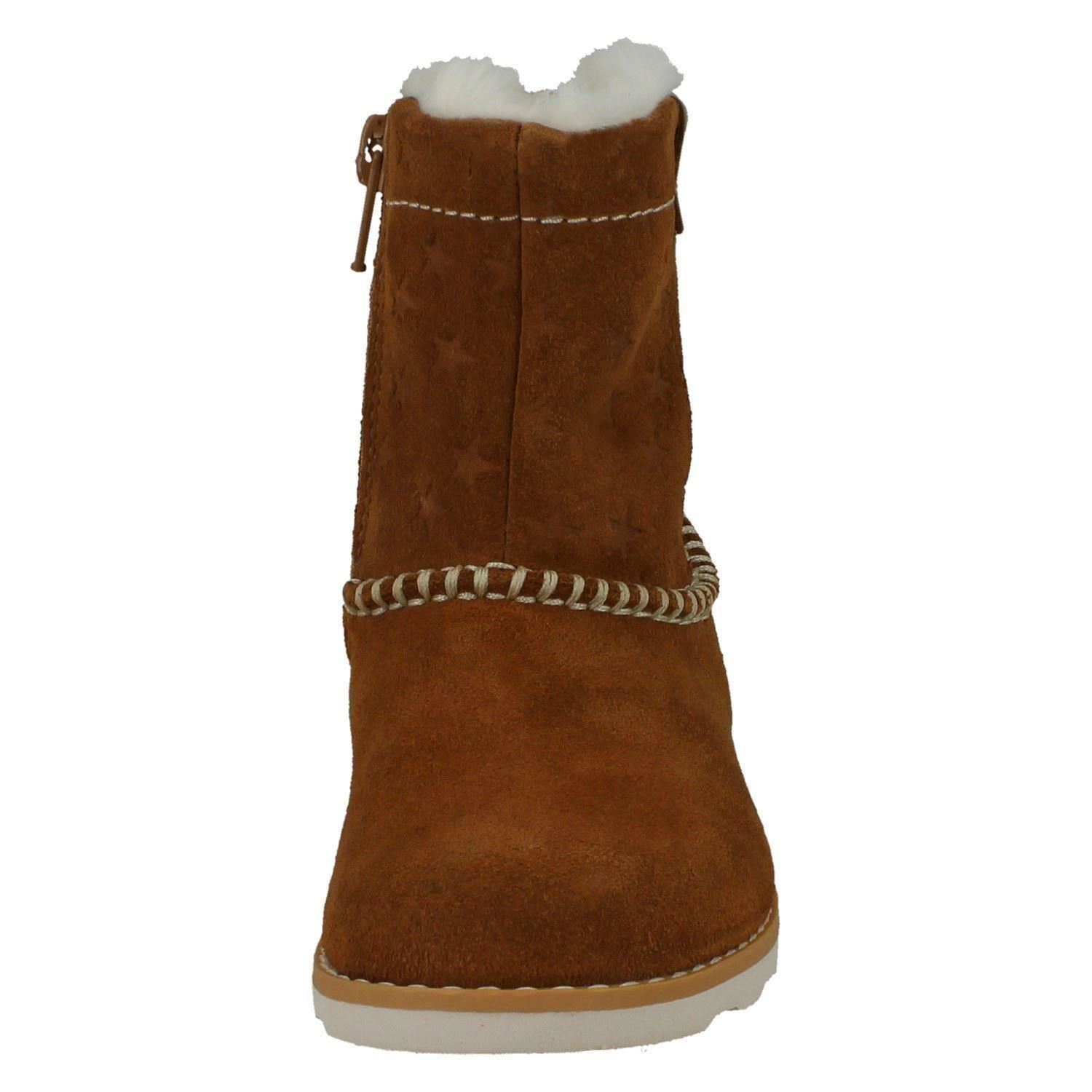 Niñas Clarks Informales con Cremallera Calentadas Botas Corona Piper - Imagen 24 de 28